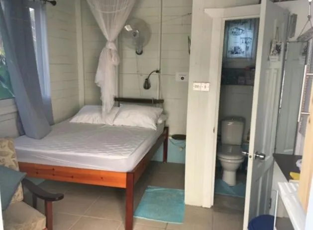 Bed in Cosy Hut