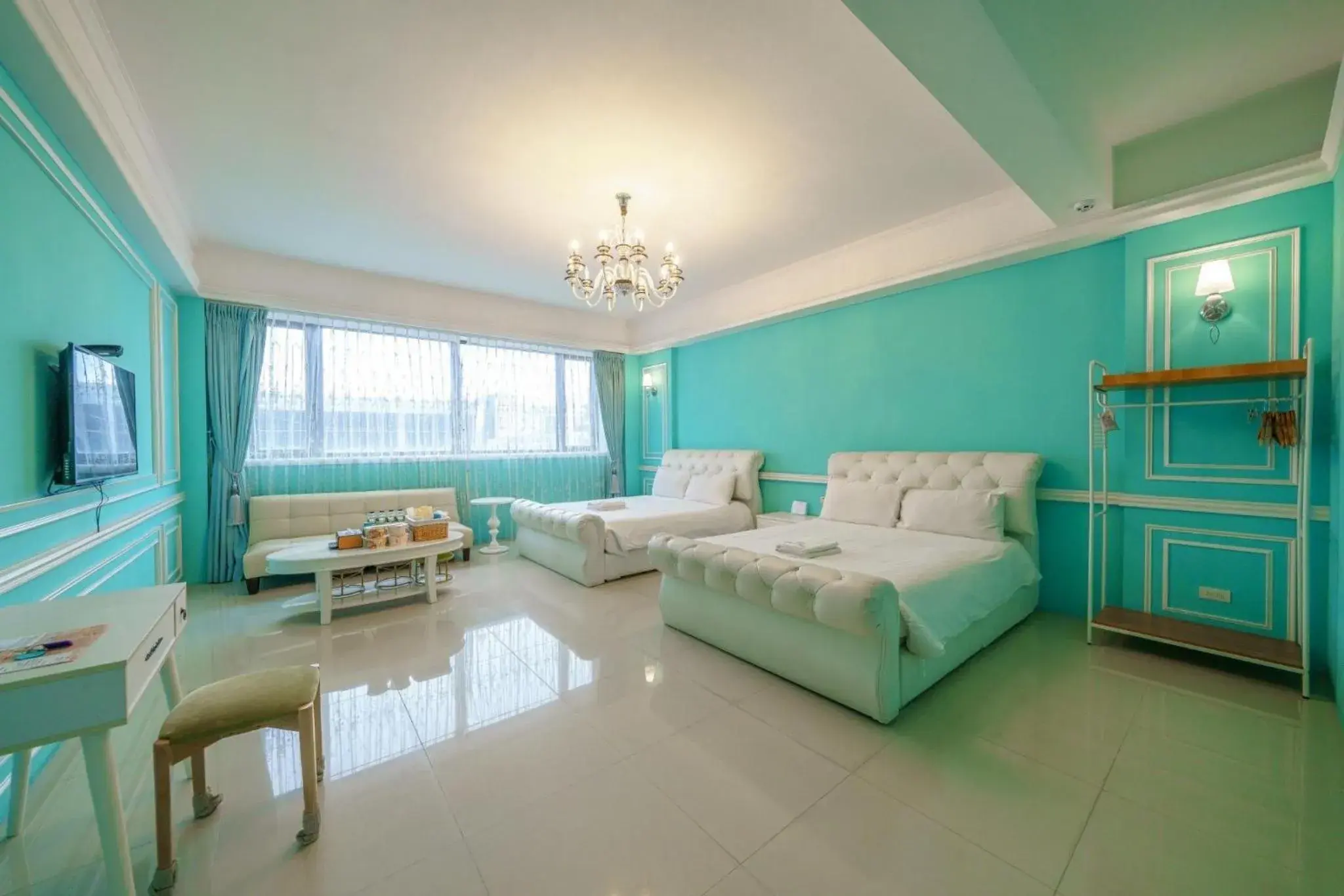 Deluxe Quadruple Room in 咩咩不是羊民宿Mieh's Inn 花蓮市區 電梯 寵物友善民宿 Deluxe Quadruple Room in 咩咩不是羊民宿Mieh's Inn 花蓮市區 電梯 寵物友善民宿