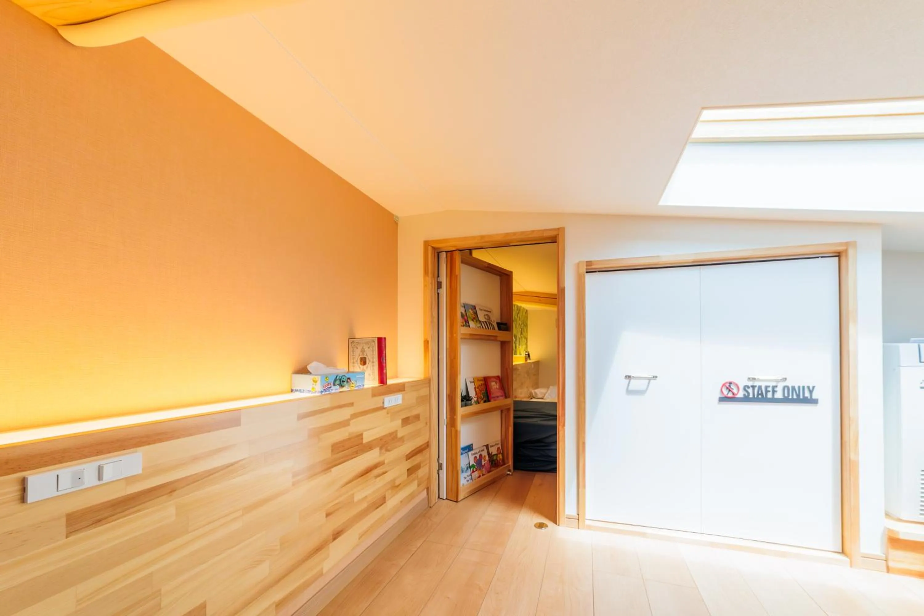 Bedroom in Tomareru Himitsukichi L-Base