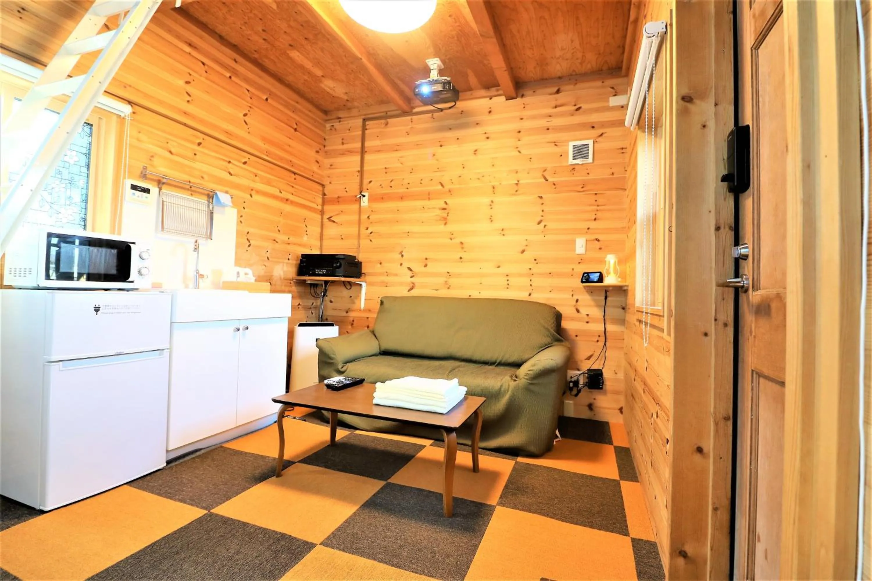 Living room in Tomareru Himitsukichi L-Base