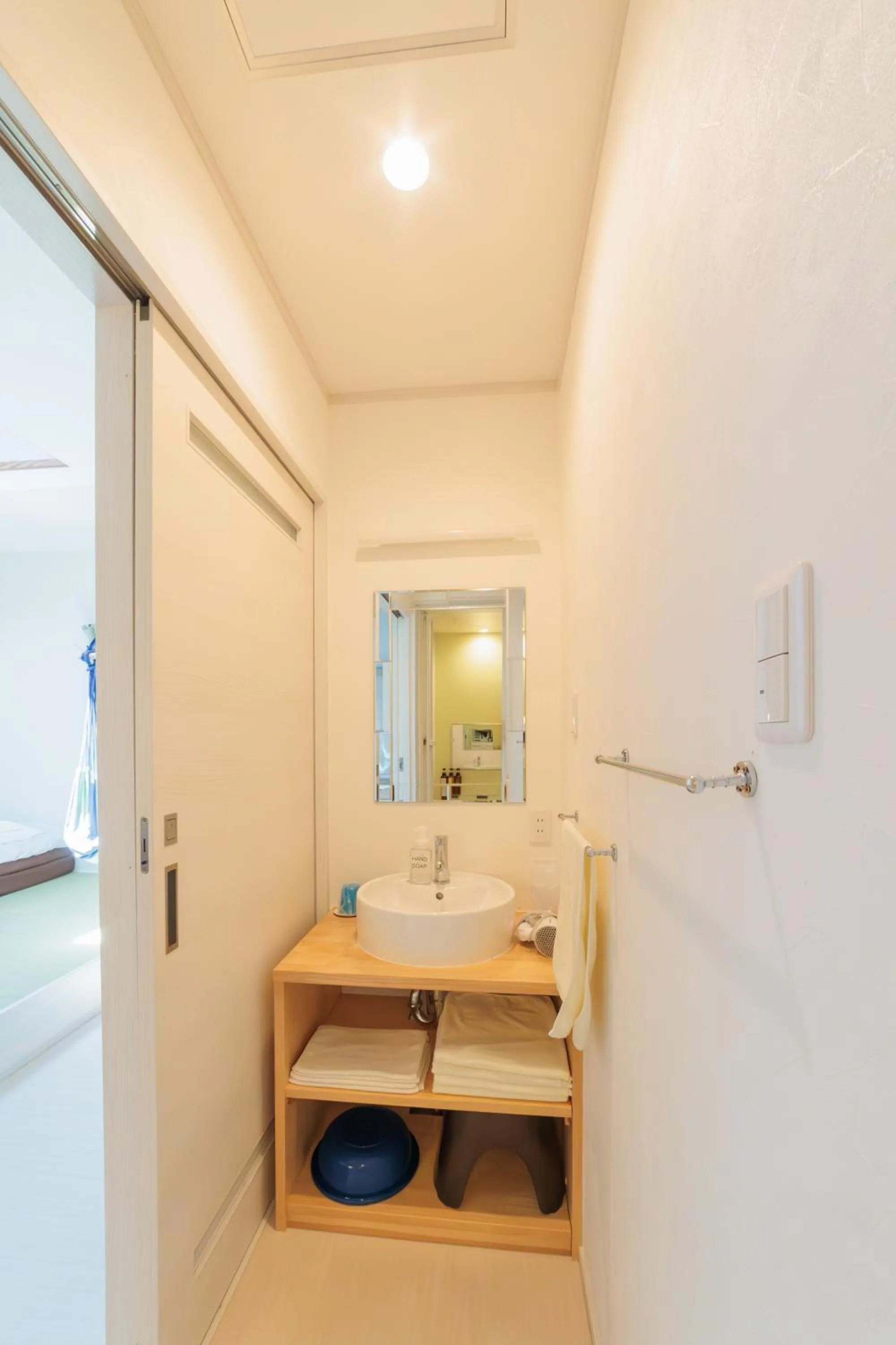 Bathroom in Tomareru Himitsukichi L-Base
