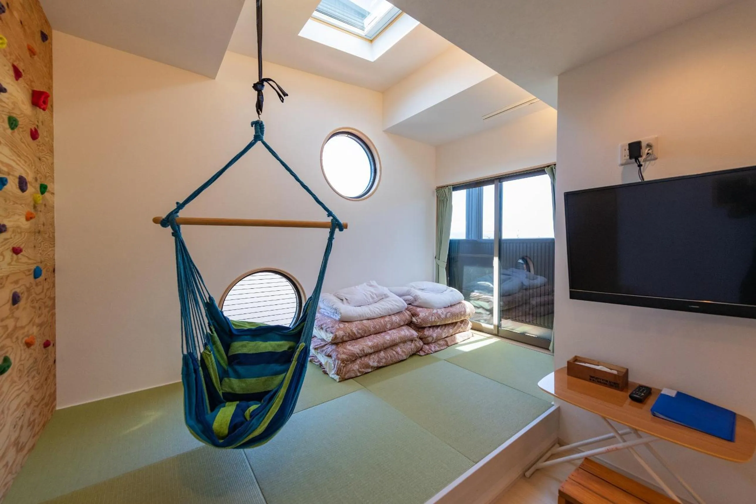 Photo of the whole room in Tomareru Himitsukichi L-Base