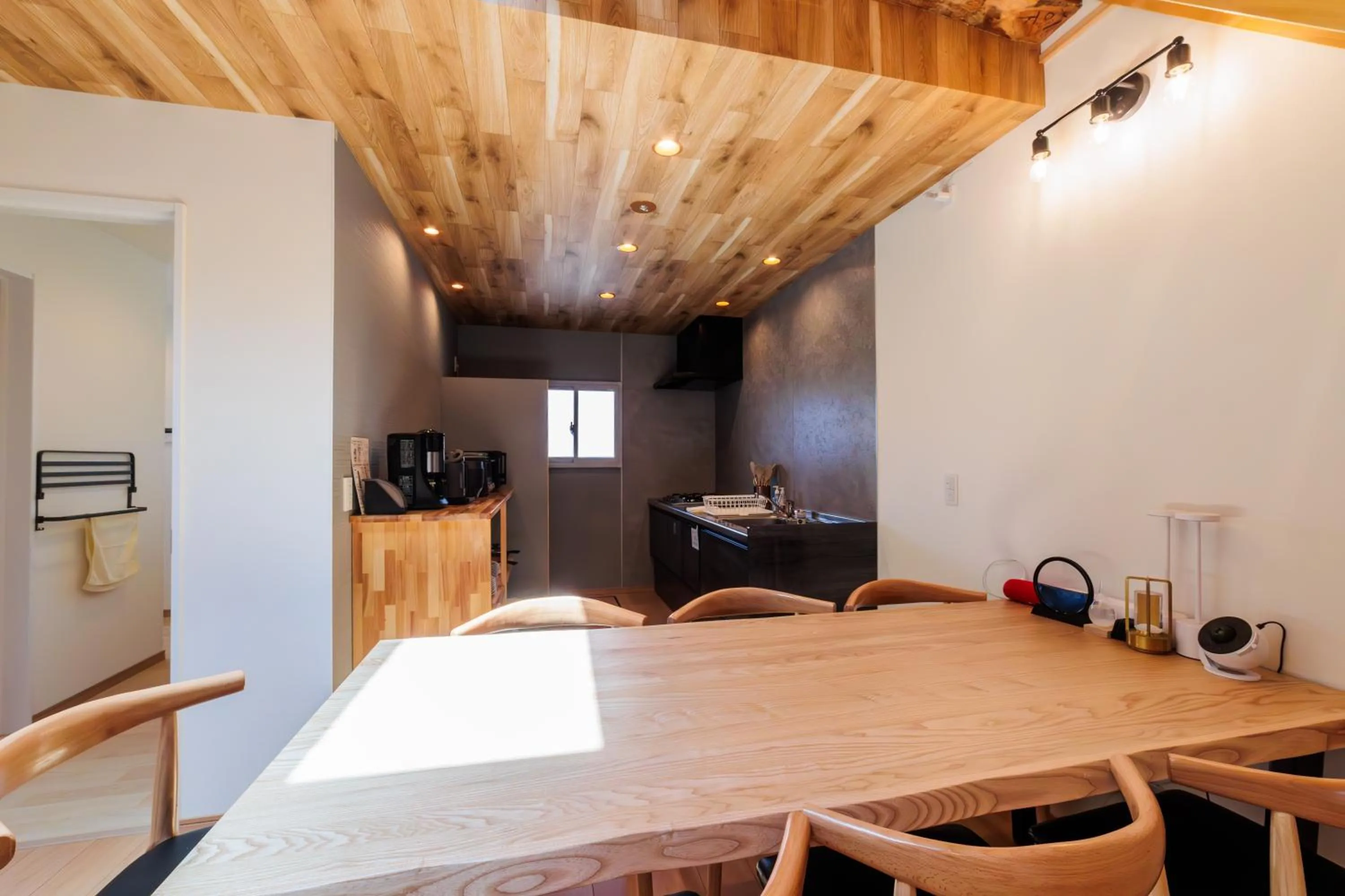 Dining area in Tomareru Himitsukichi L-Base