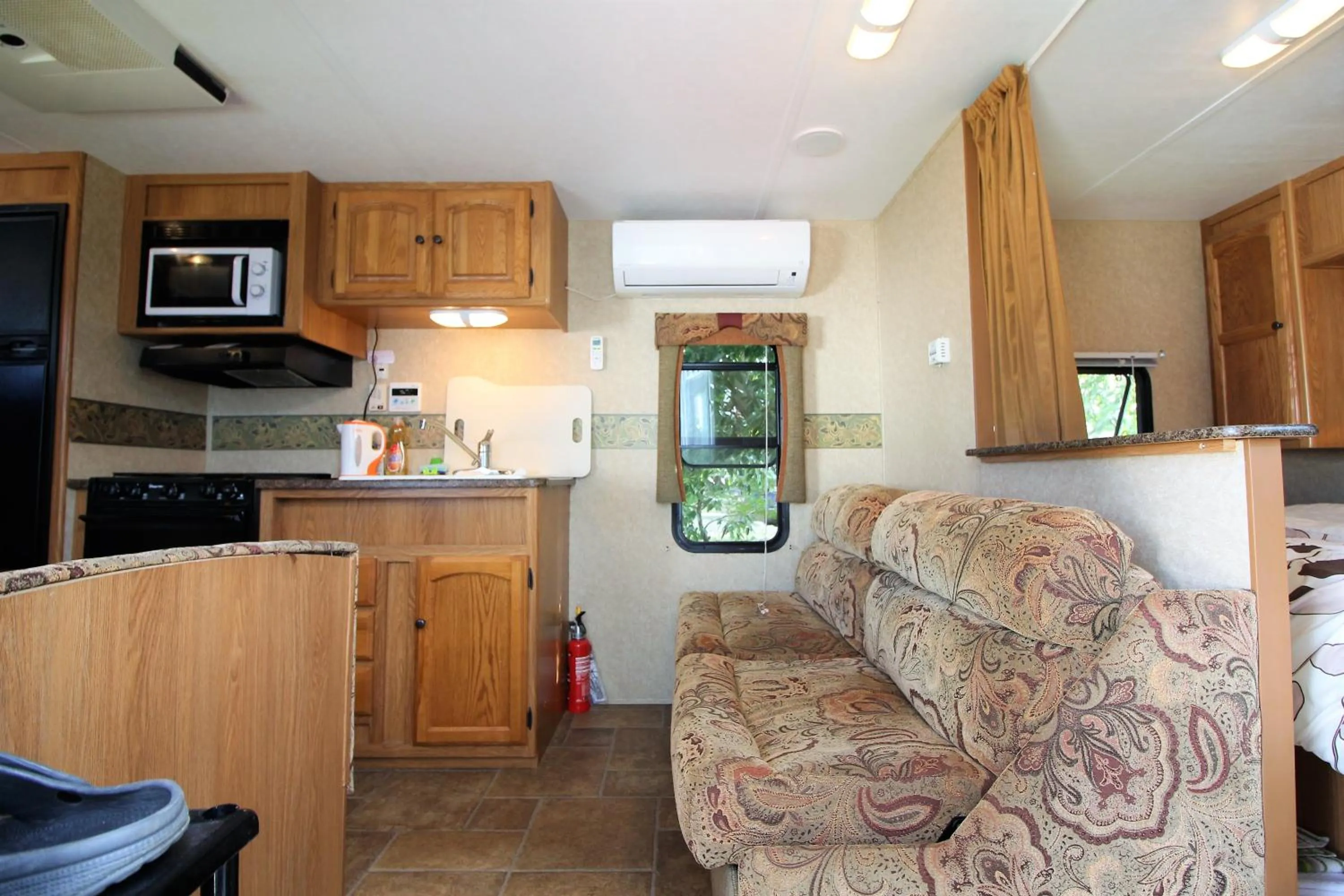 Photo of the whole room in Tomareru Himitsukichi L-Base