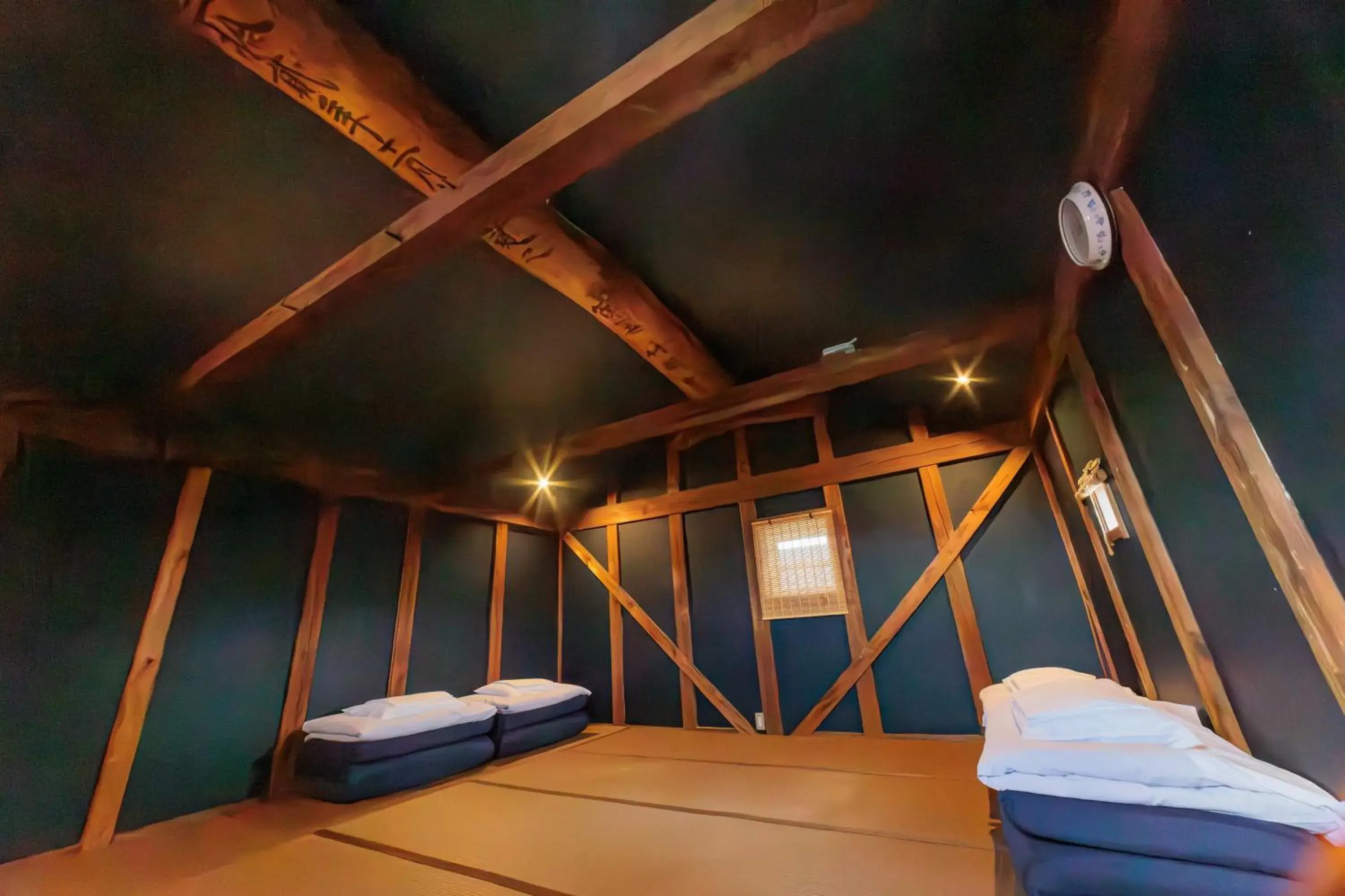 Bedroom, Bed in Tomareru Himitsukichi L-Base Bedroom, Bed in Tomareru Himitsukichi L-Base