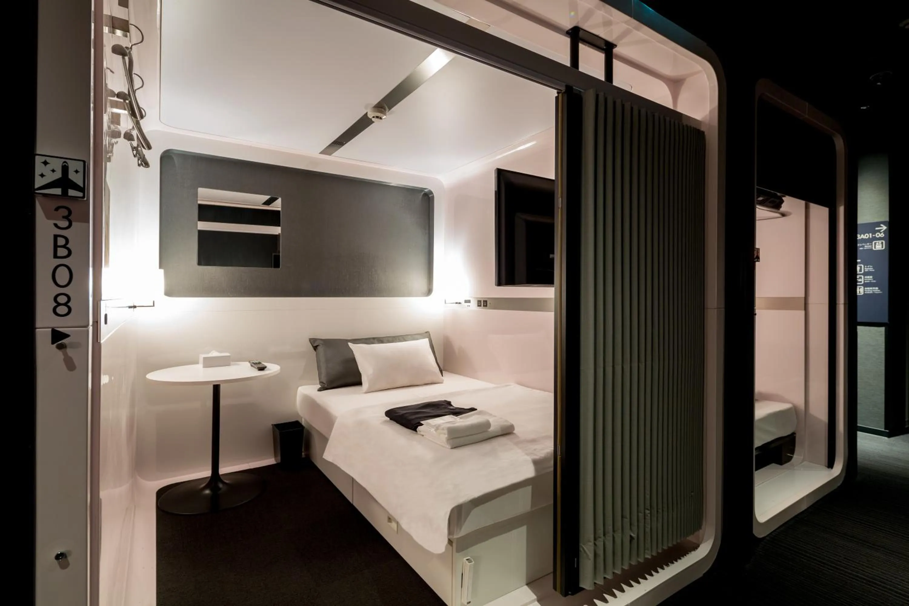 Bed in First Cabin Akasaka