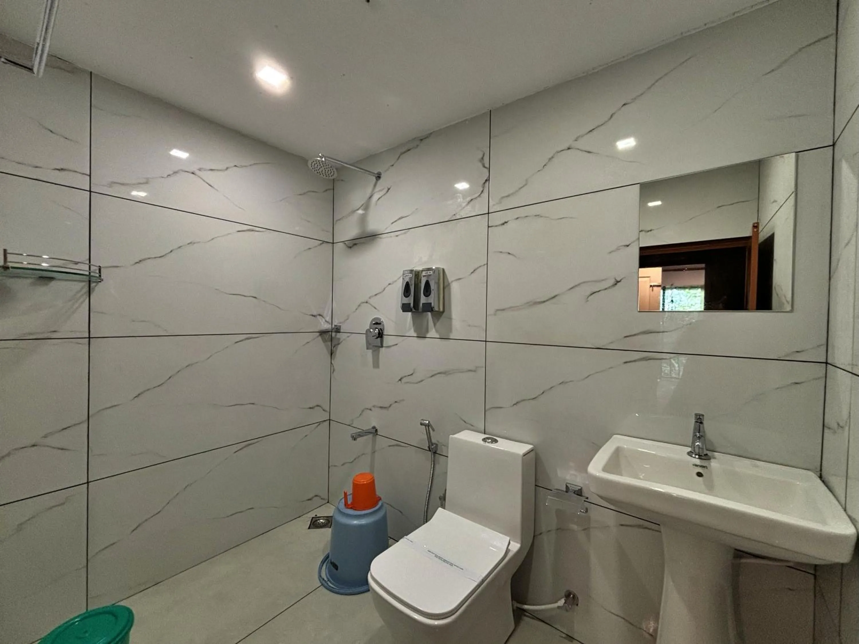 Shower in Ela Ecoland Nature Retreat