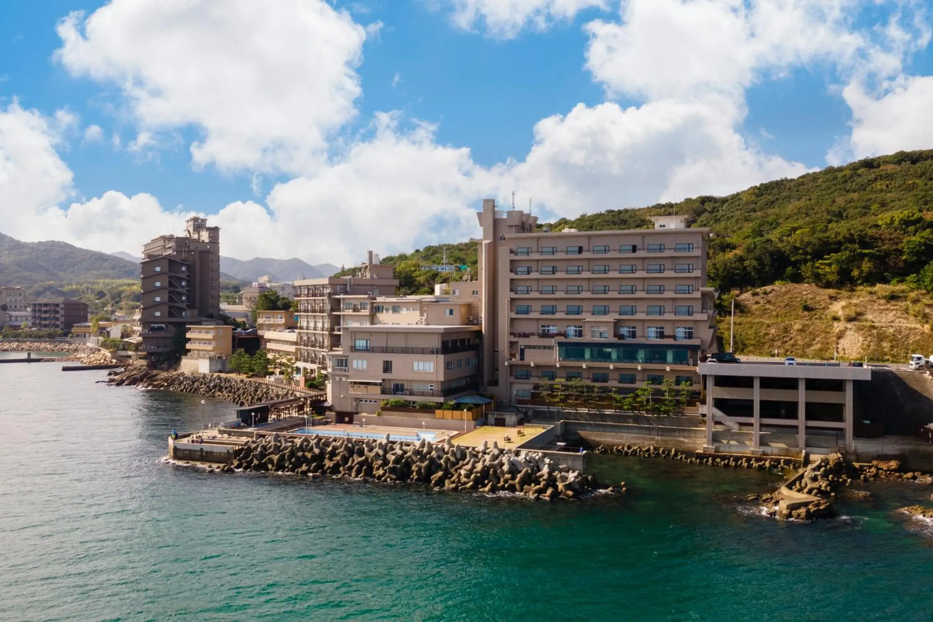 Property building in Awakan Property building in Awakan