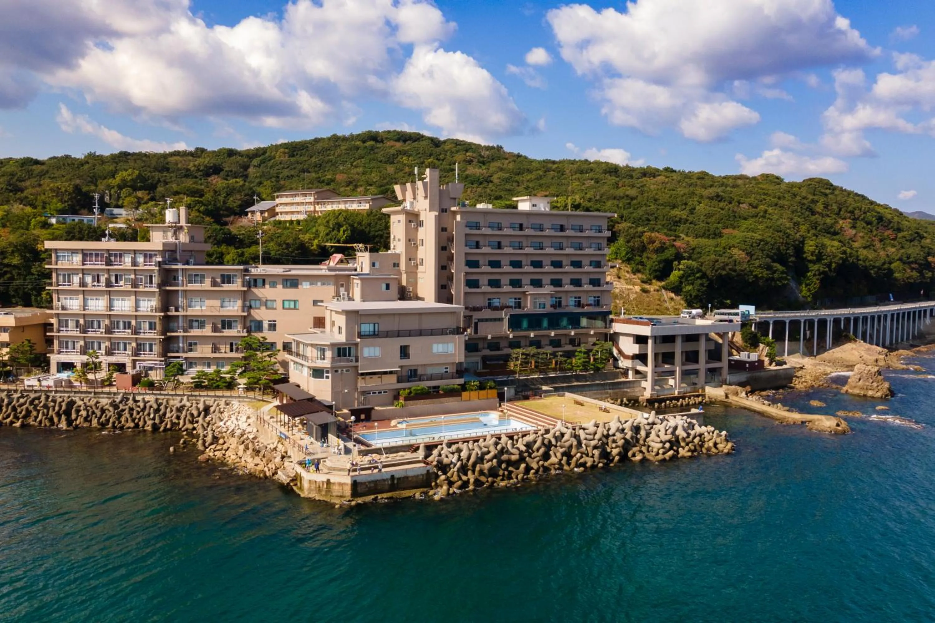 Property building in Awakan