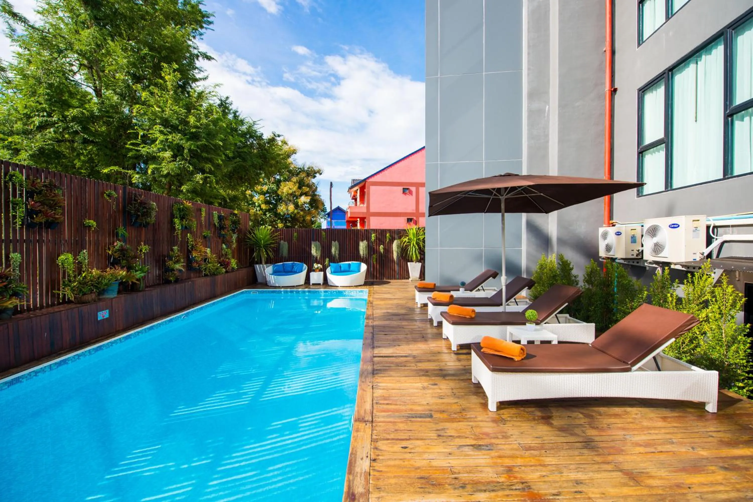 Swimming pool in Tetris Hotel