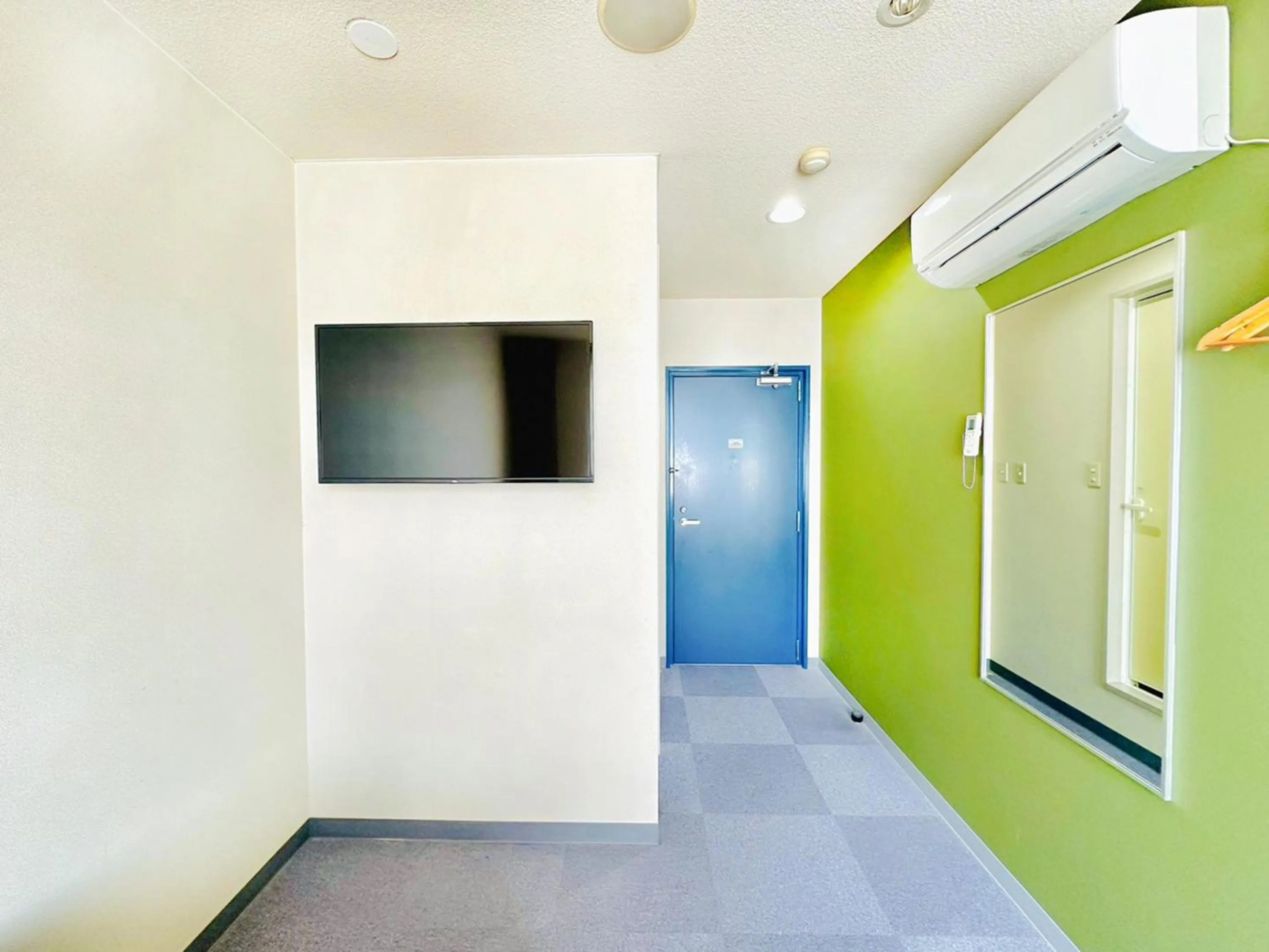 Photo of the whole room in Station Business Hotel Tenshukaku