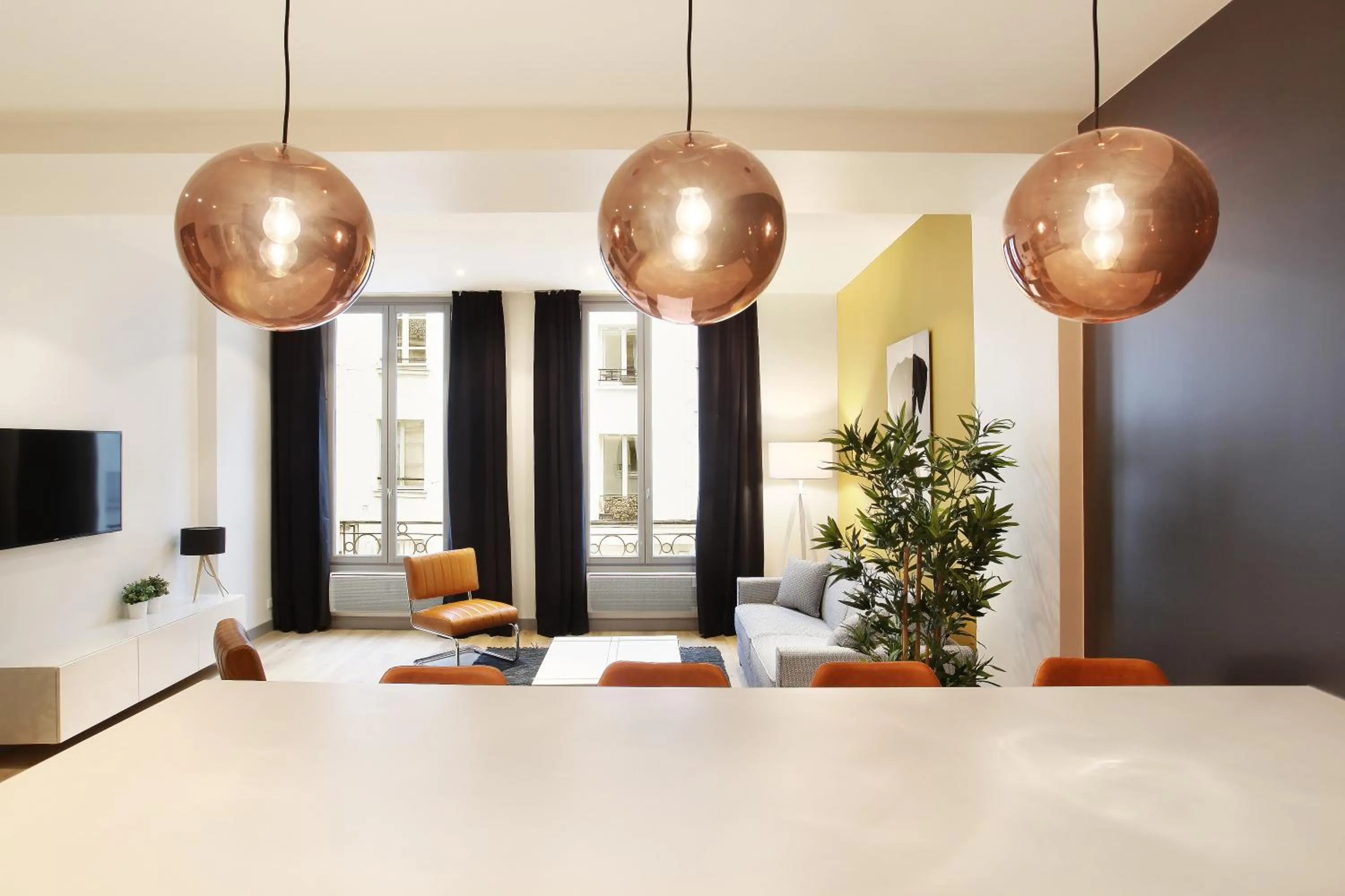 Kitchen or kitchenette, Bed in Rent a Room - Residence Bonne Nouvelle