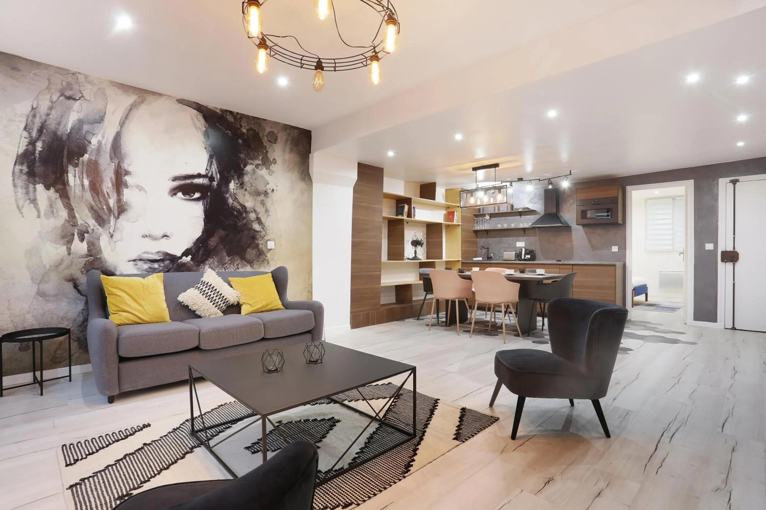 Living room in Rent a Room - Residence Bonne Nouvelle