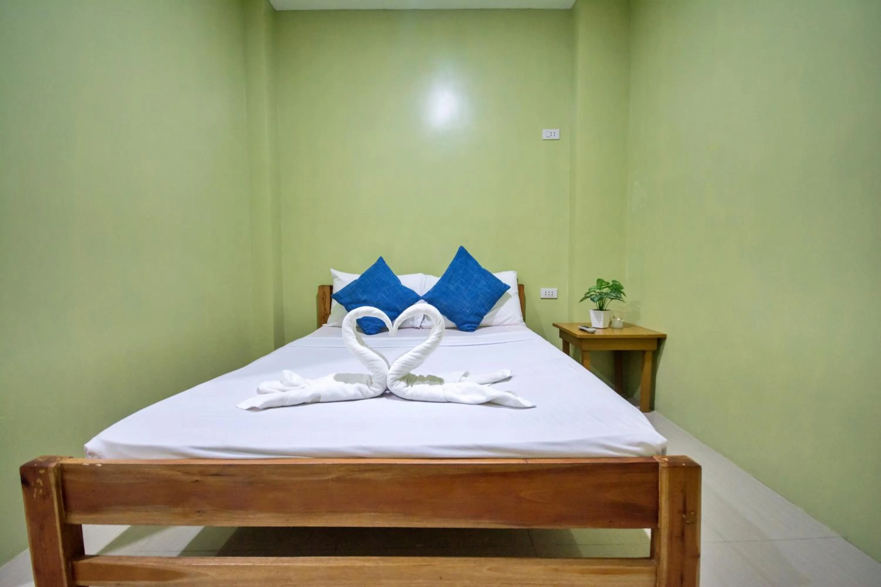 Bed in Boracay Backpackers