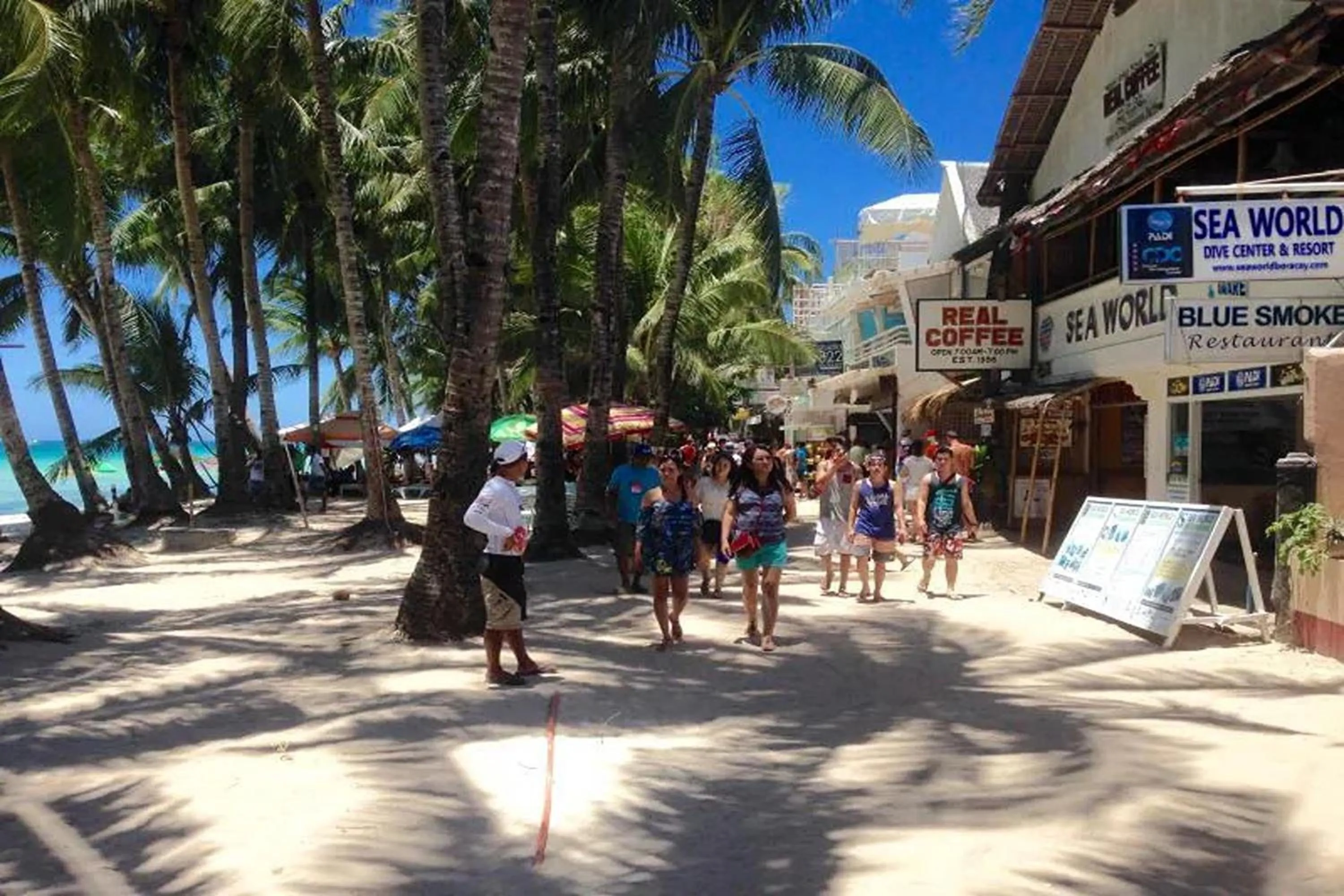 People in Boracay Backpackers