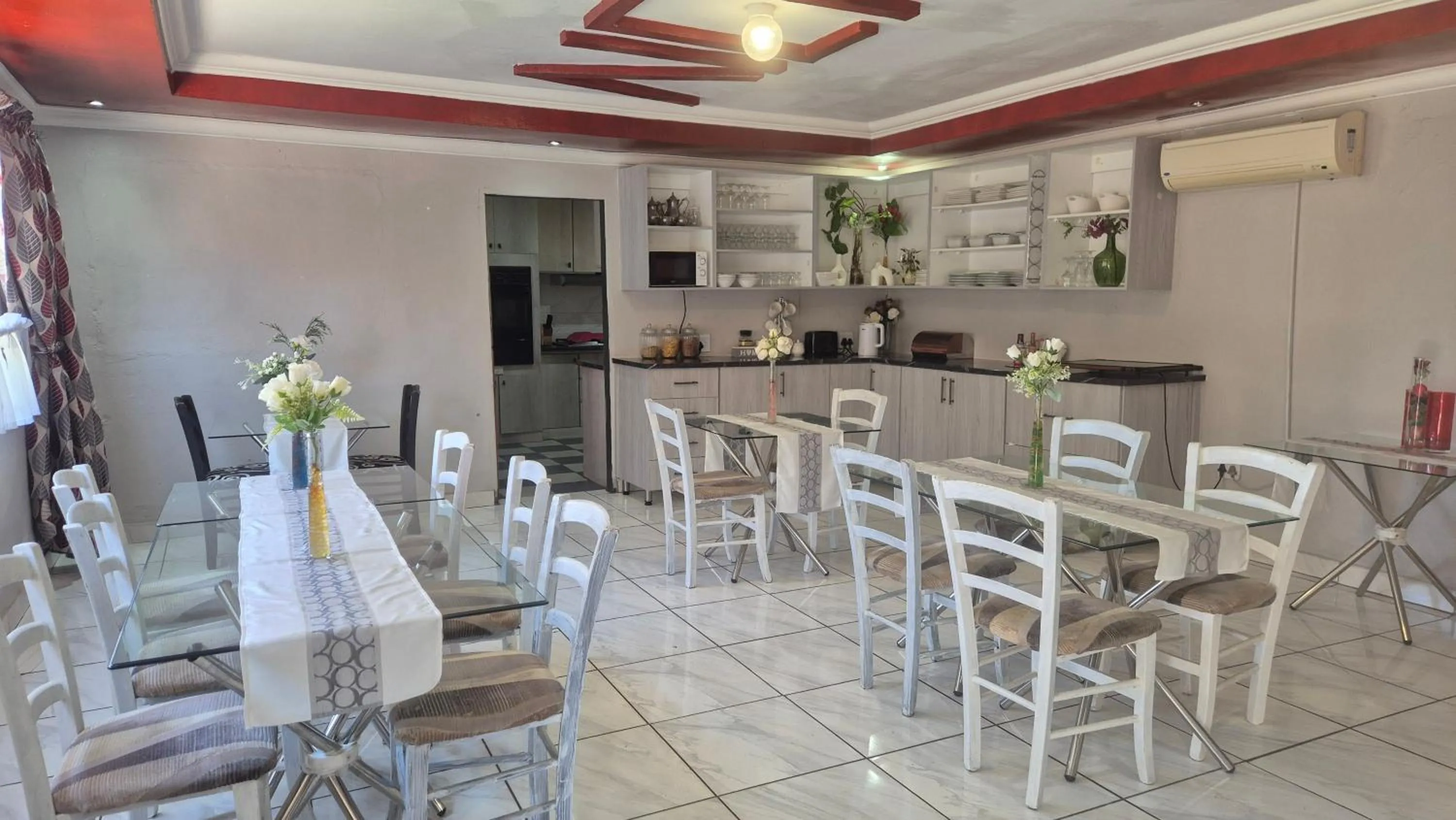 Vicky B Bed and Breakfast