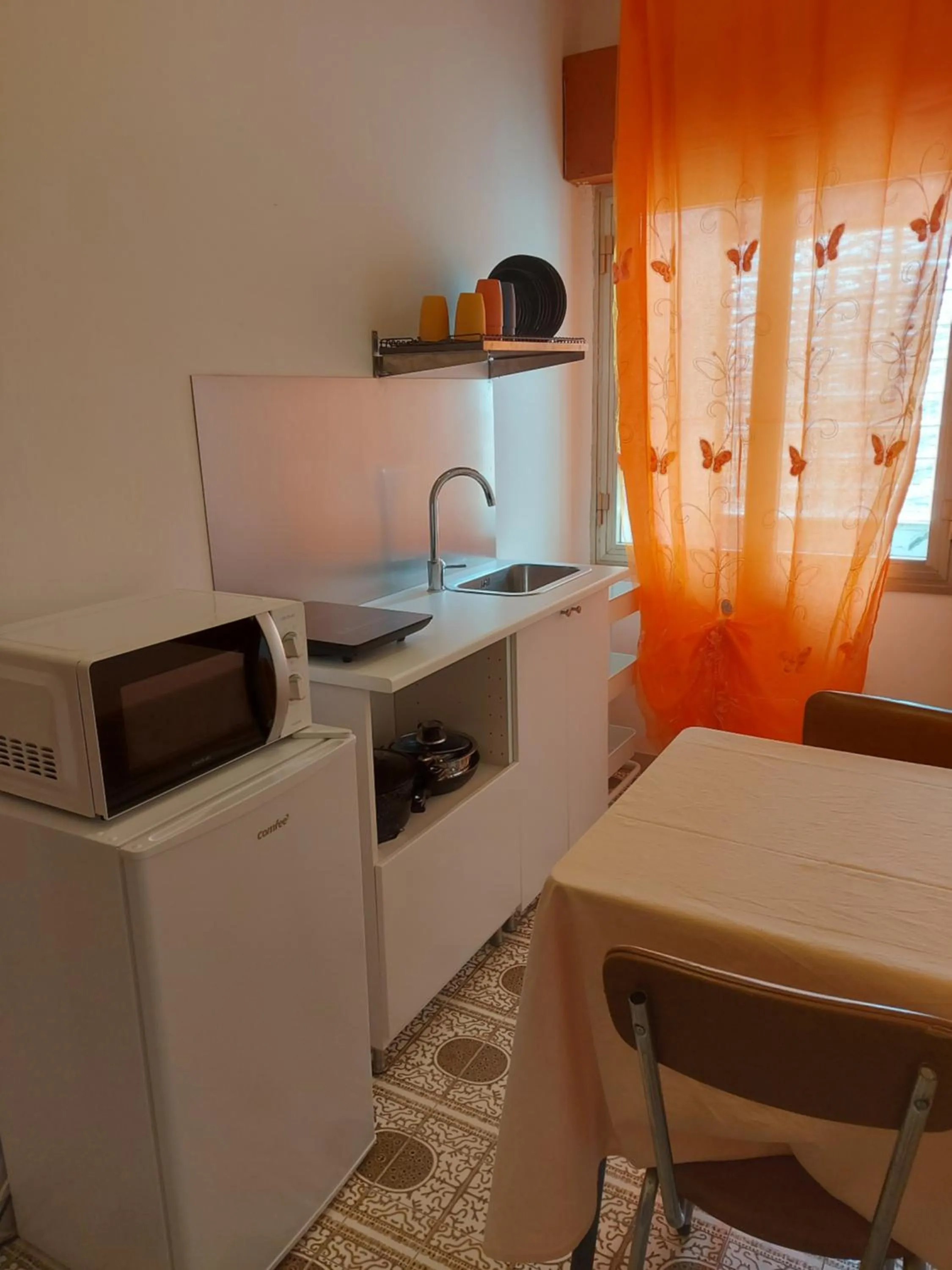 Kitchen or kitchenette in Aparthotel Amelia Dream View
