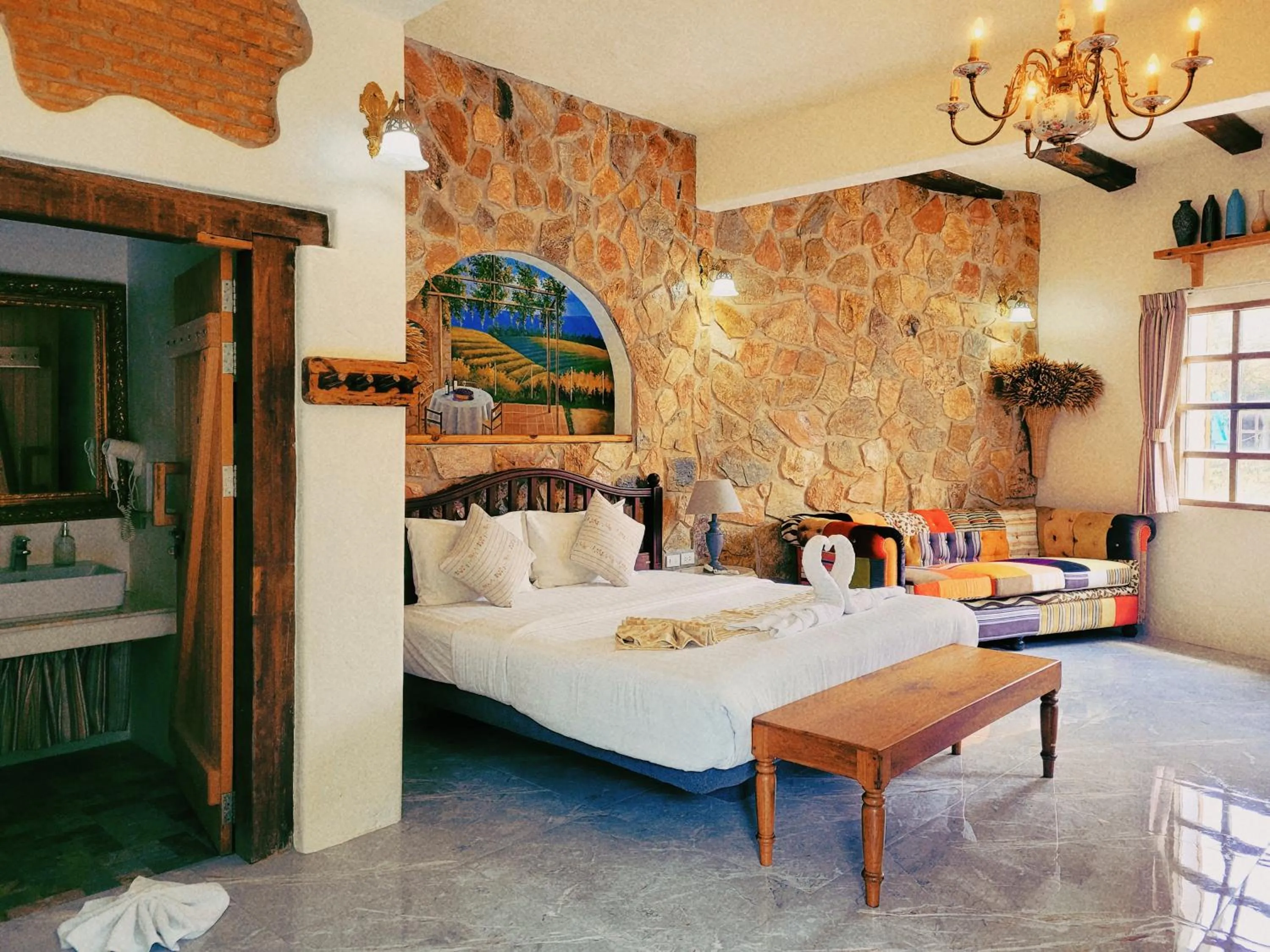 Bedroom, Bed in Swiss Hotel Pattaya