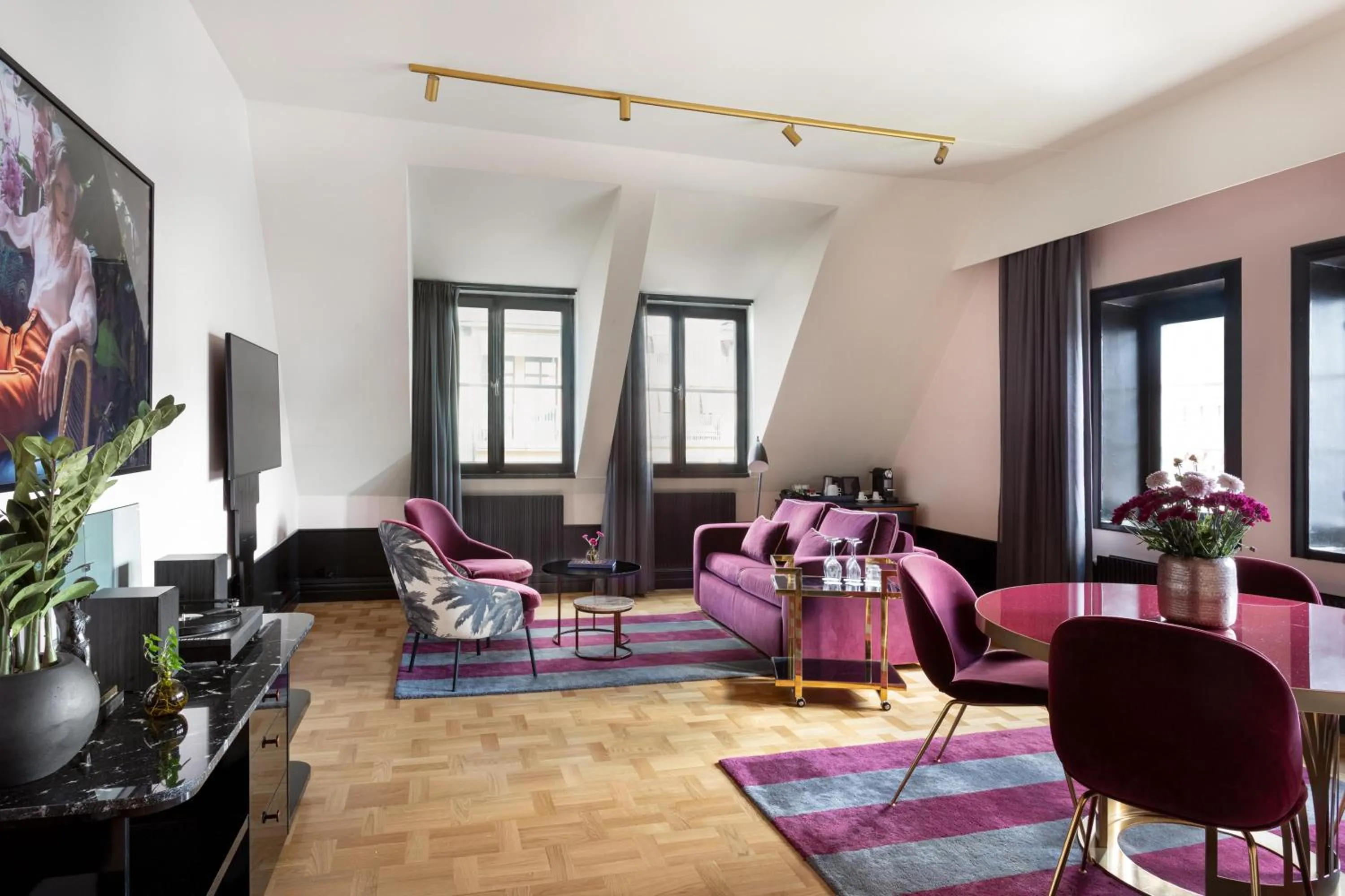 Photo of the whole room in Haymarket by Scandic