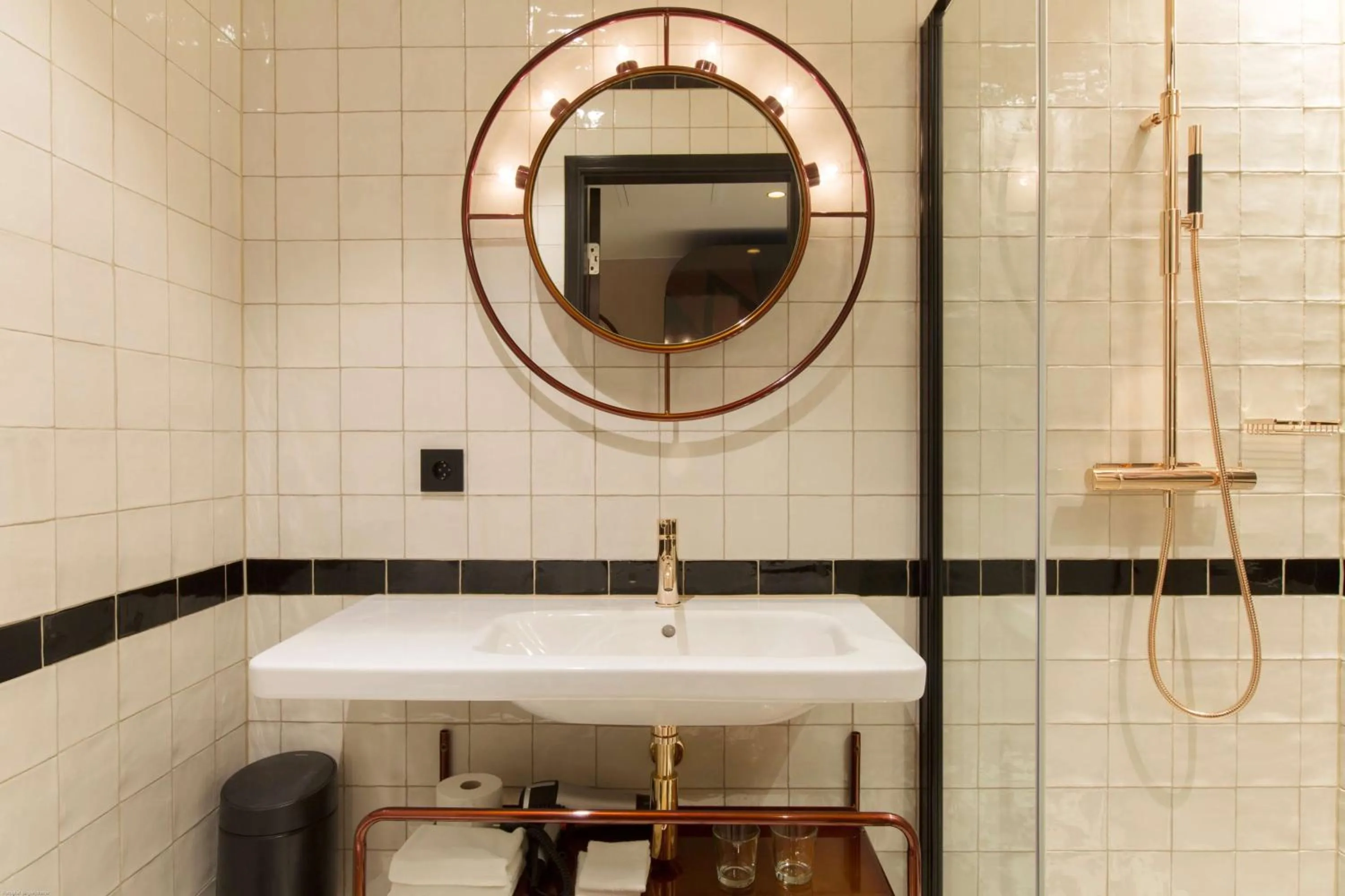 Bathroom in Haymarket by Scandic