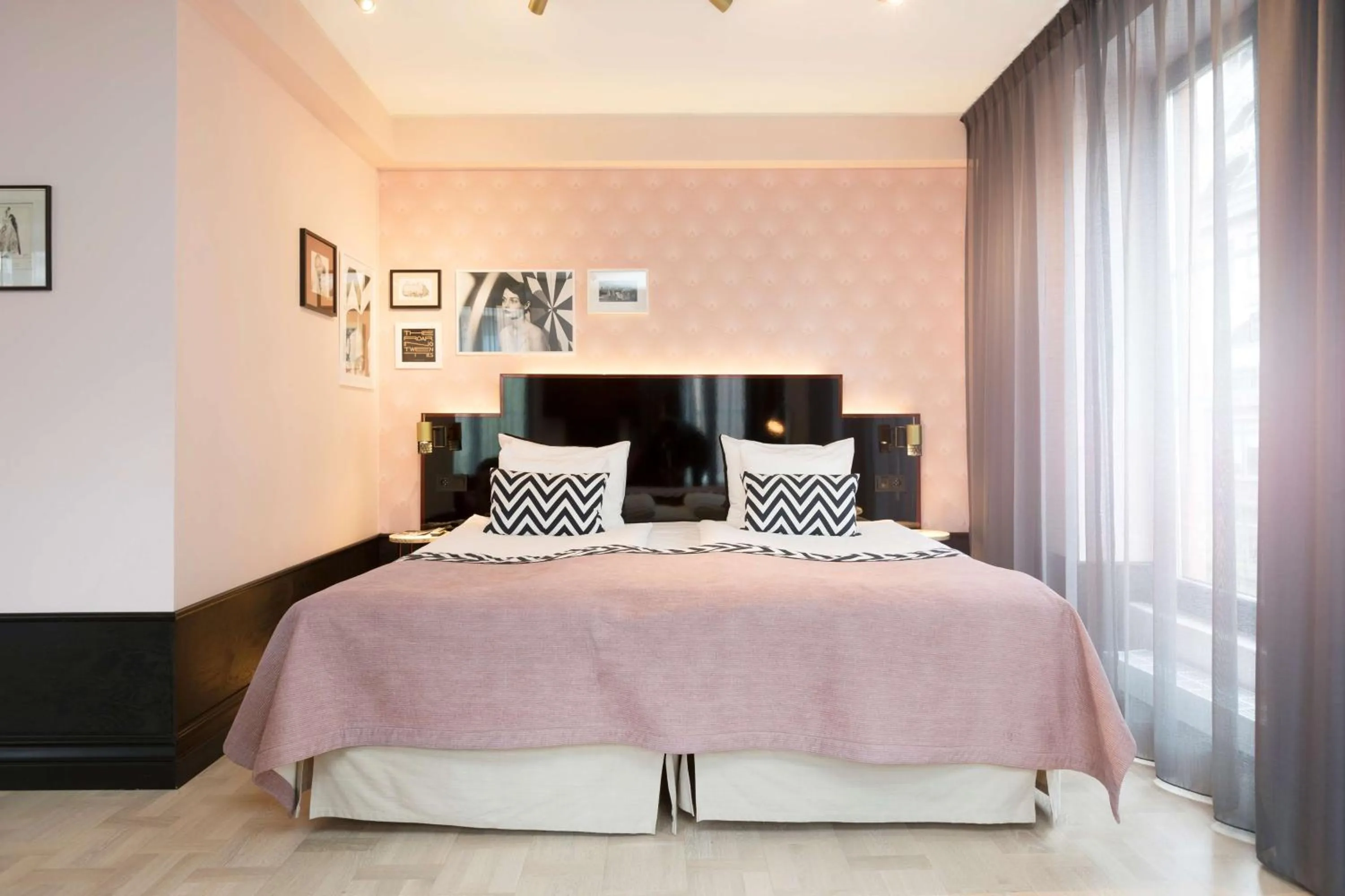 Bedroom, Bed in Haymarket by Scandic