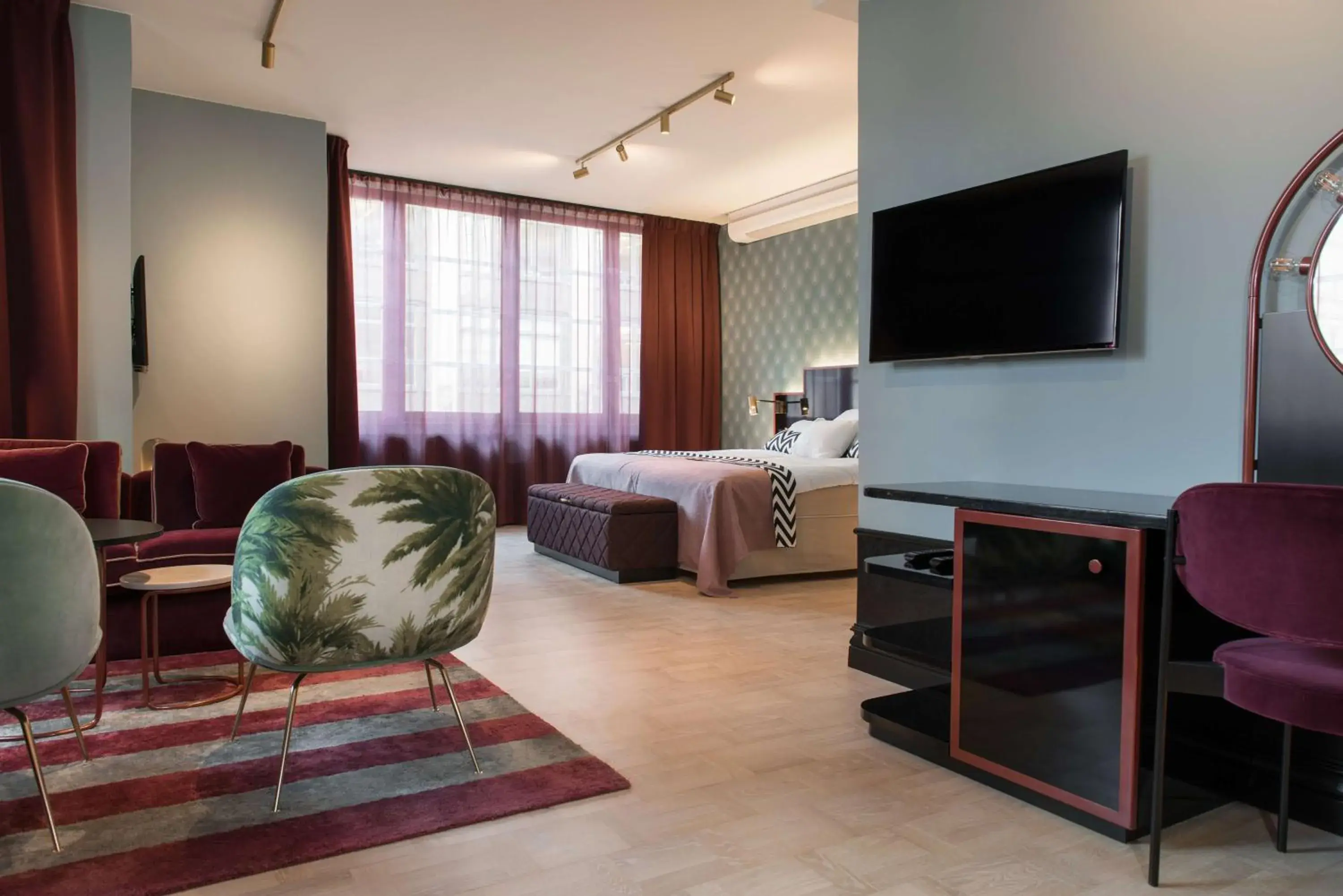 Junior Suite with City View in Haymarket by Scandic Junior Suite with City View in Haymarket by Scandic