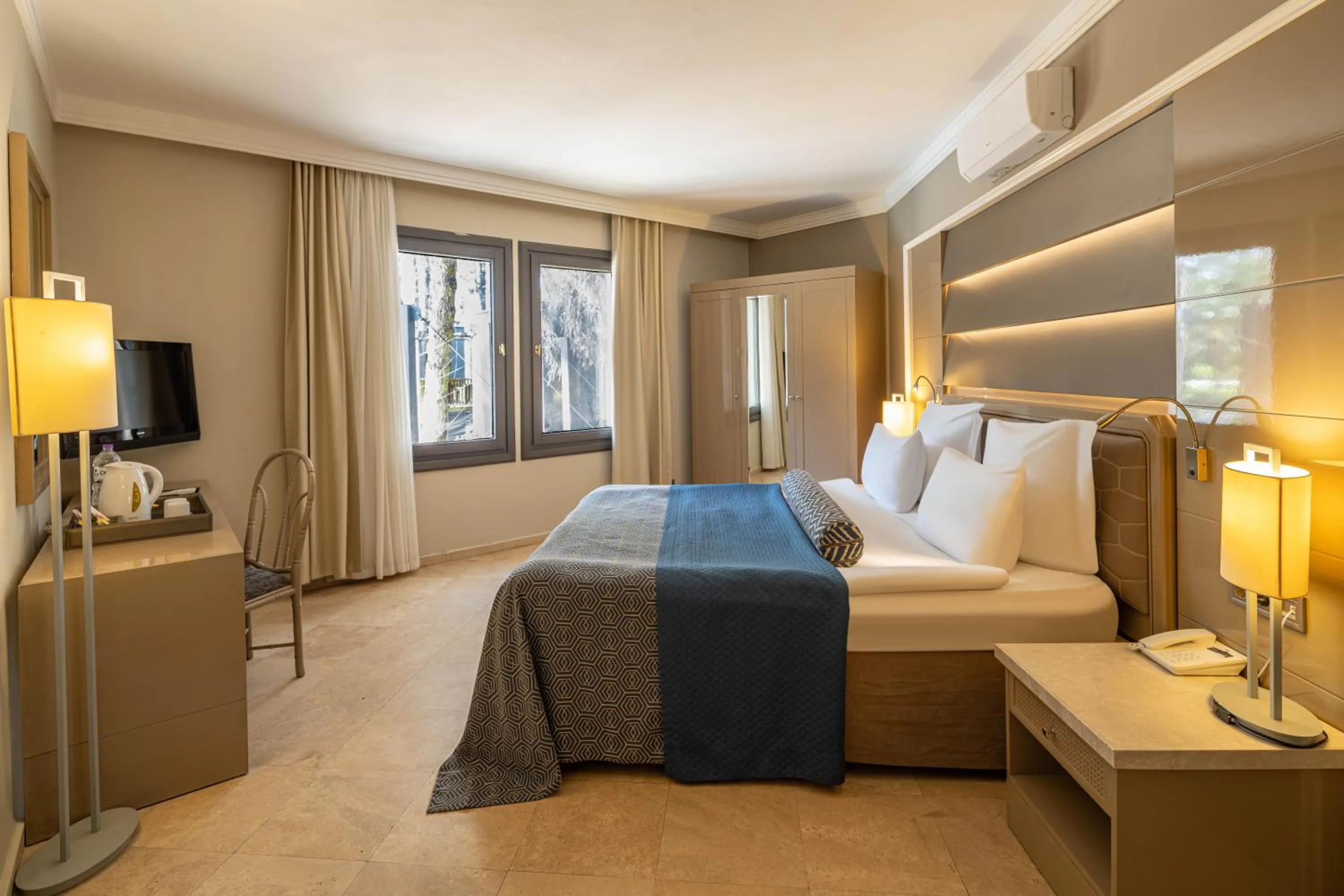 Bed in Balmy Foresta