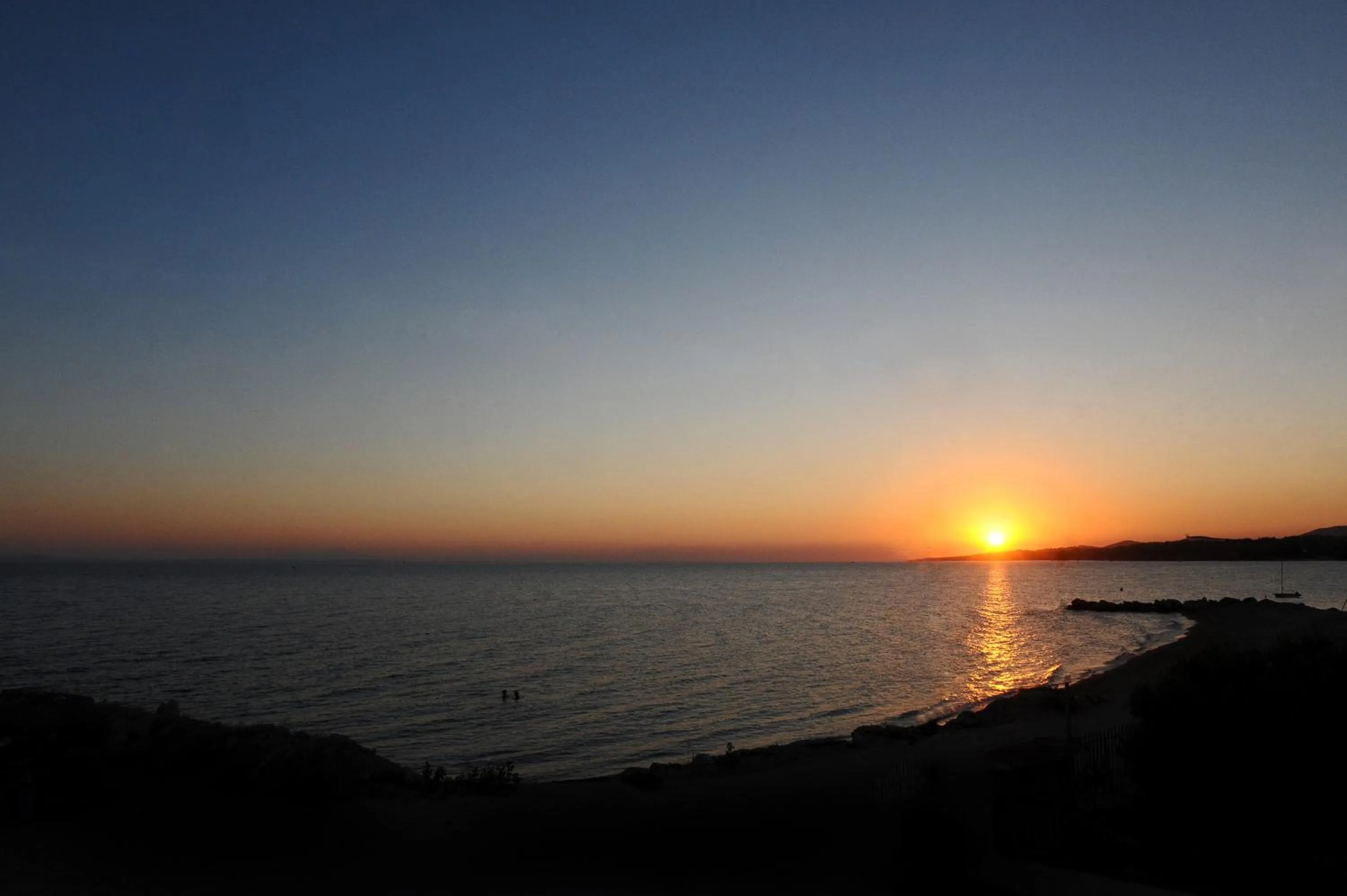 Beach in Royalty Suites Seaside