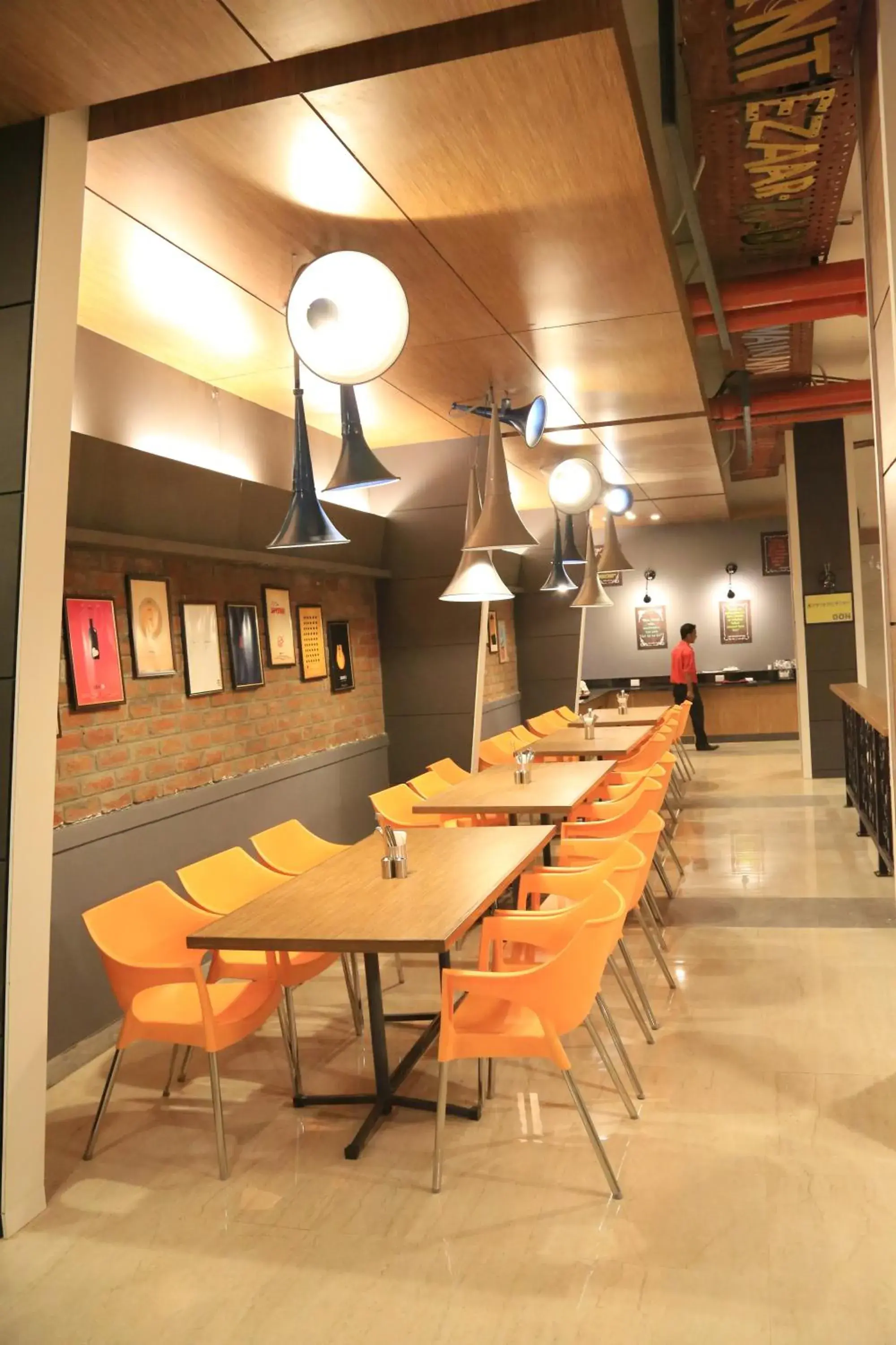 Restaurant/places to eat in Max Hotels Jabalpur Restaurant/places to eat in Max Hotels Jabalpur