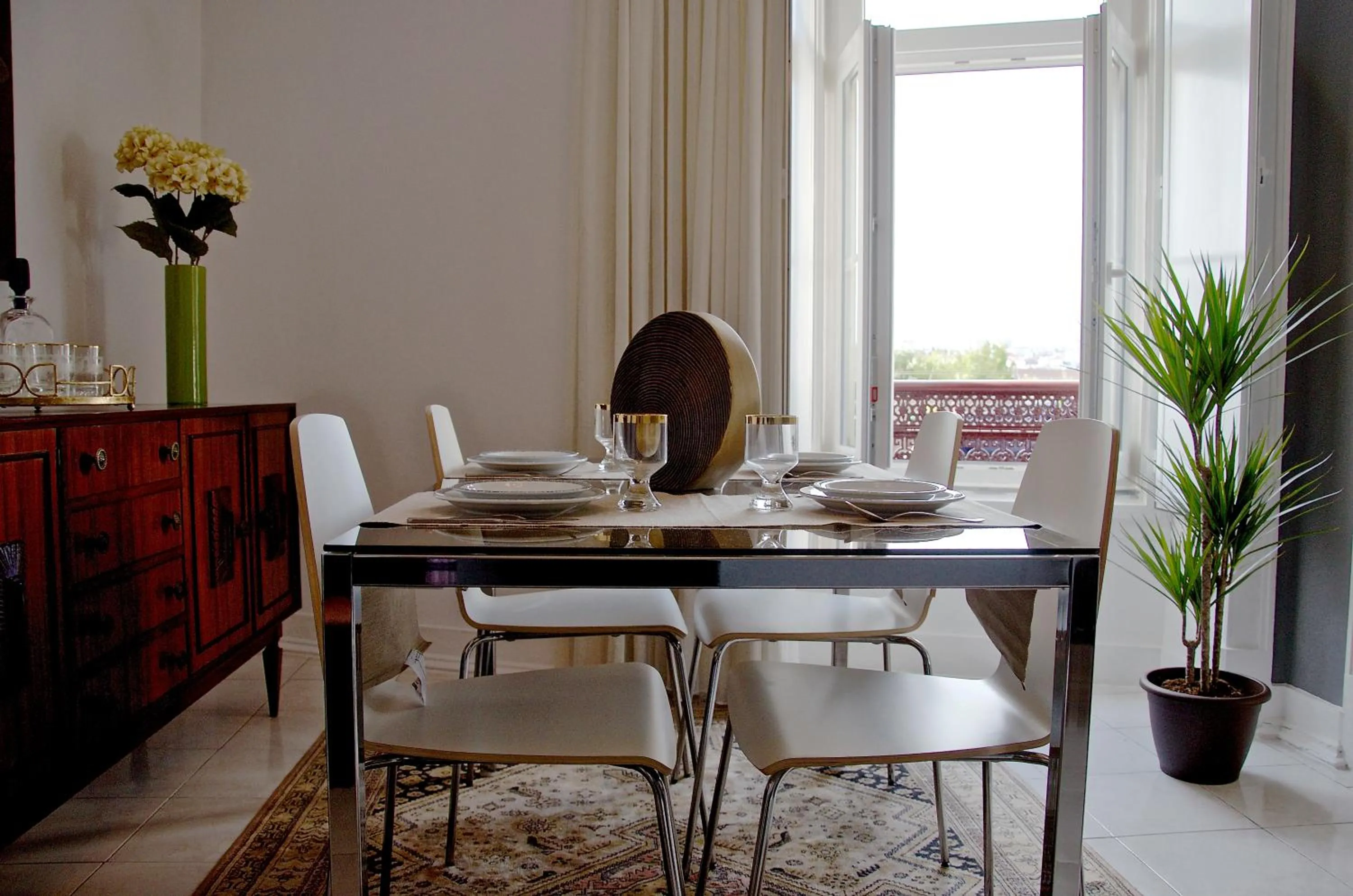 Dining area in Chiado Lisbon Apartment