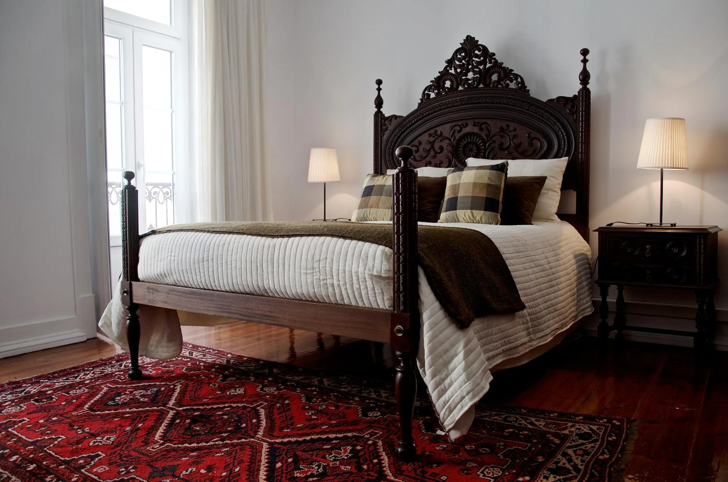 Bedroom, Bed in Chiado Lisbon Apartment
