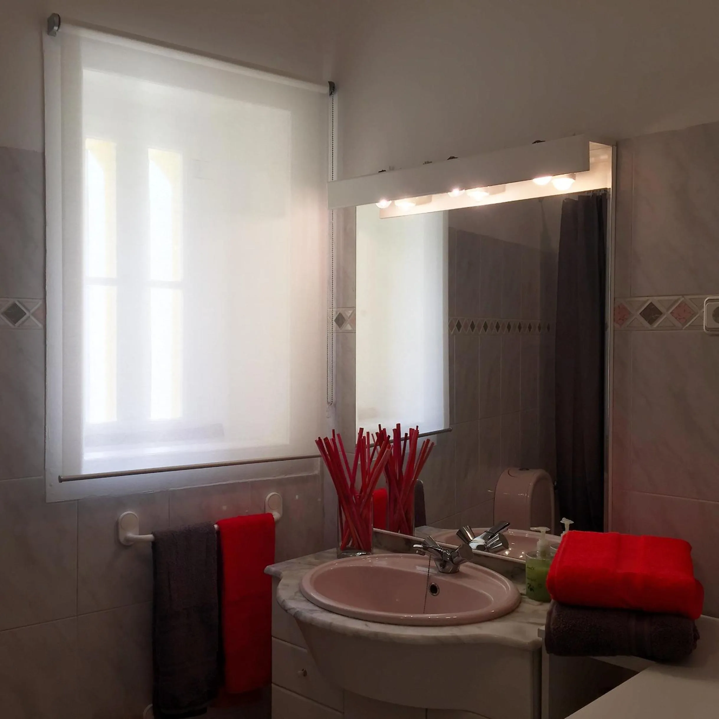 Bathroom in Chiado Lisbon Apartment