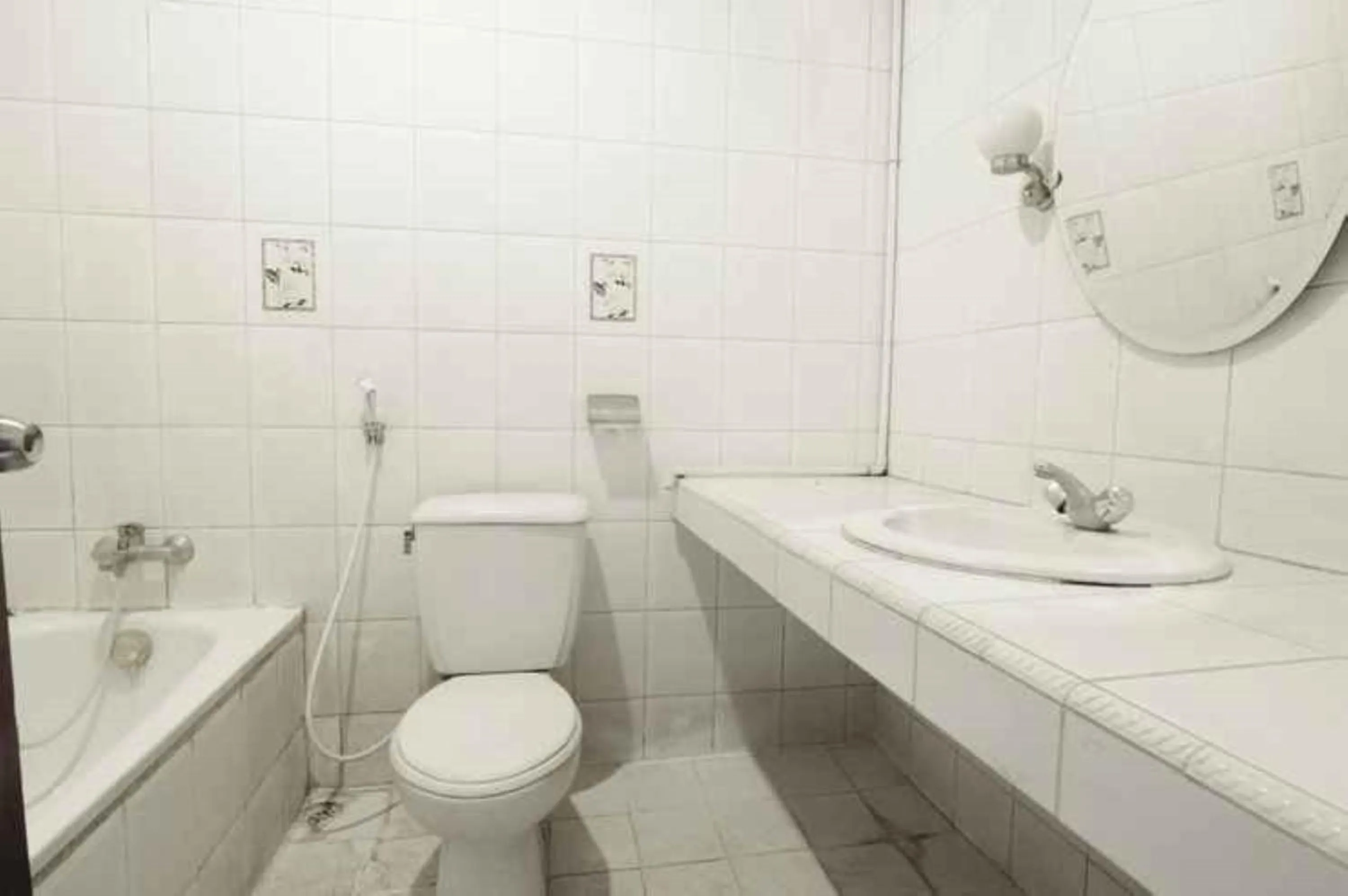 Bathroom in De'Qur Hotel Bandung