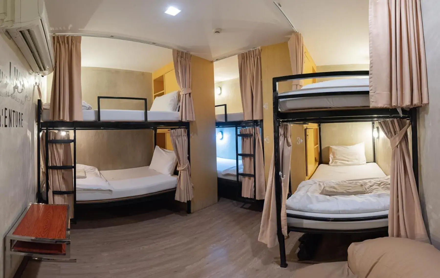 Bedroom, Bed in Cazz Hostel