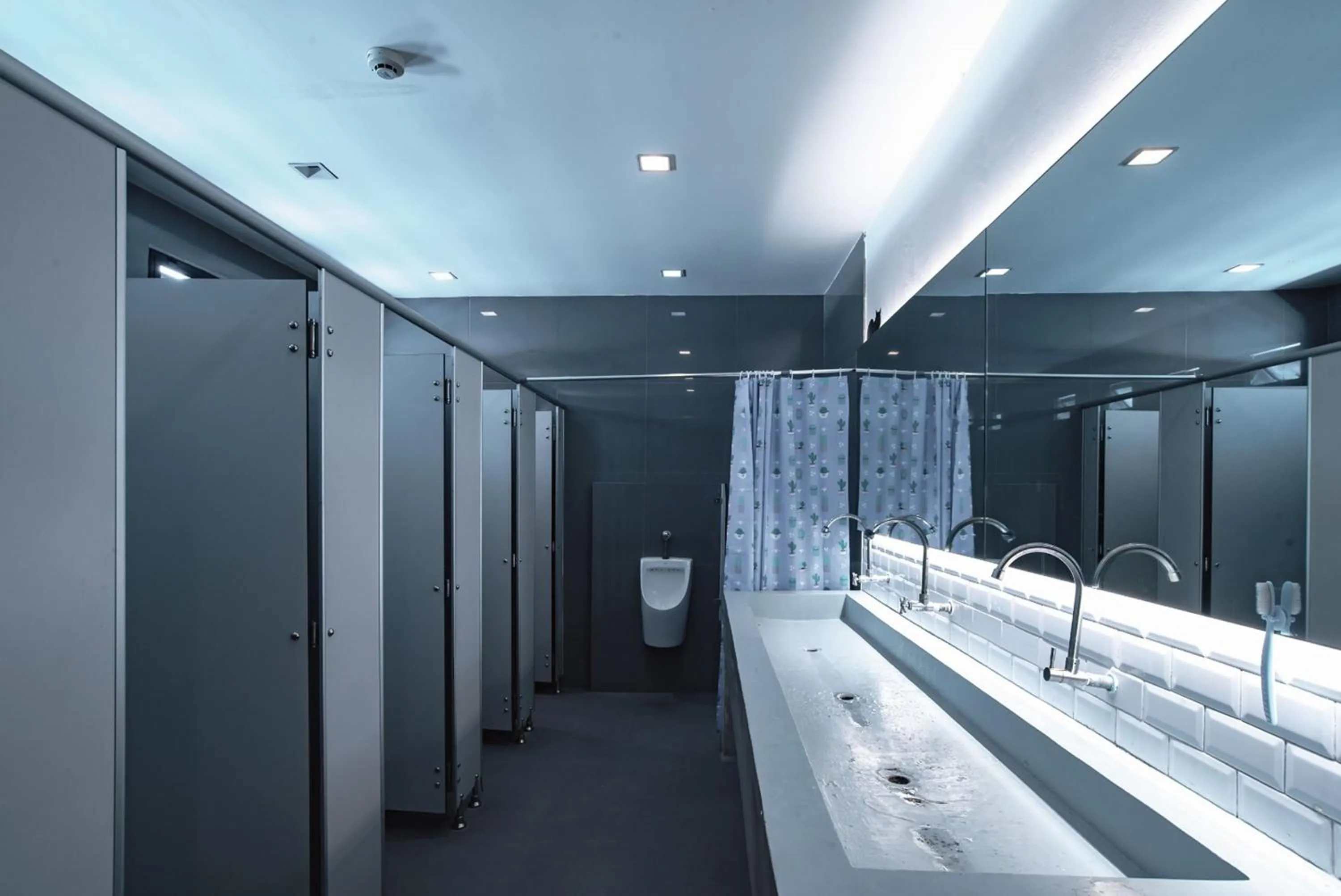 Bathroom in Cazz Hostel