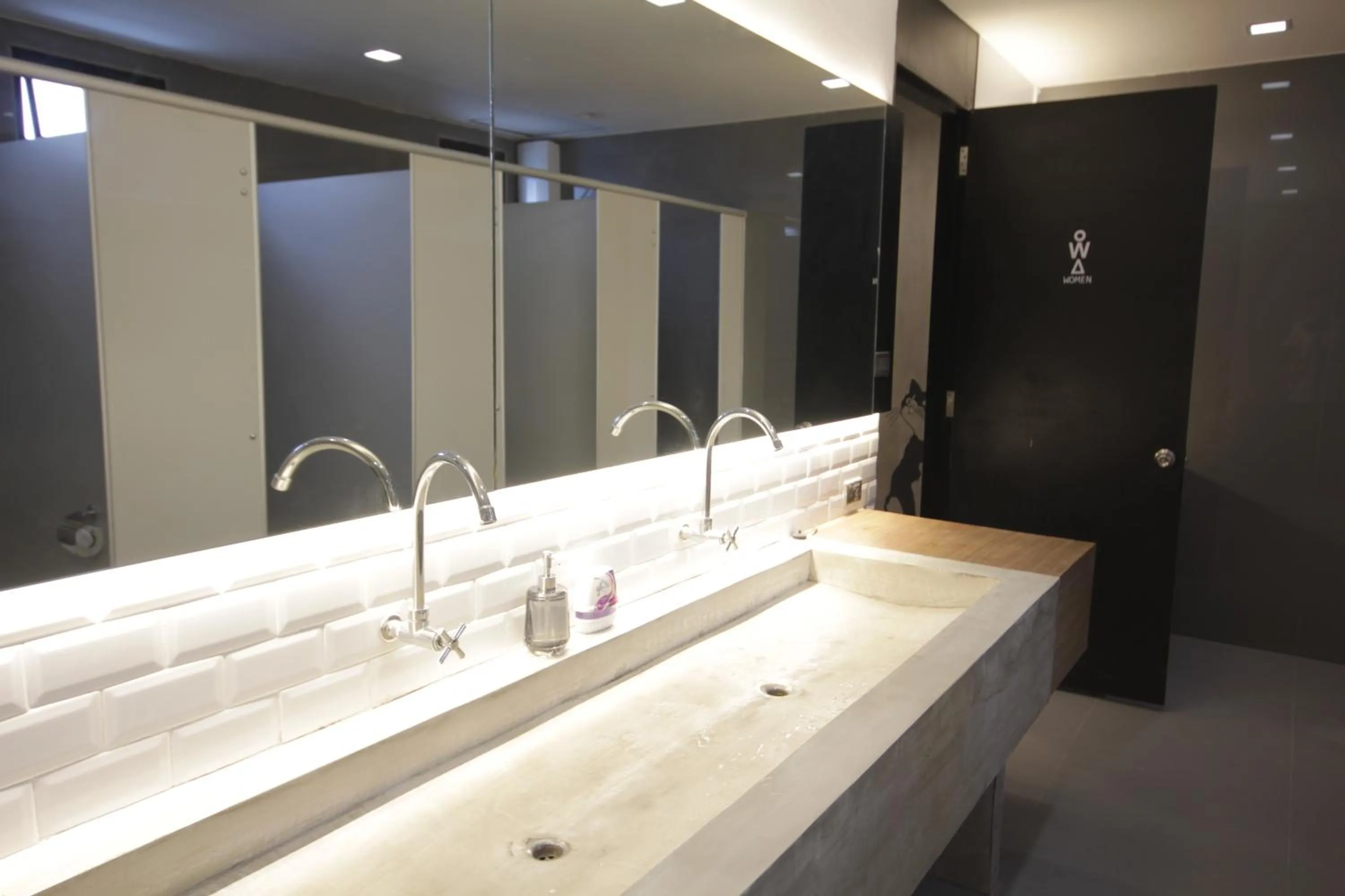 Bathroom in Cazz Hostel