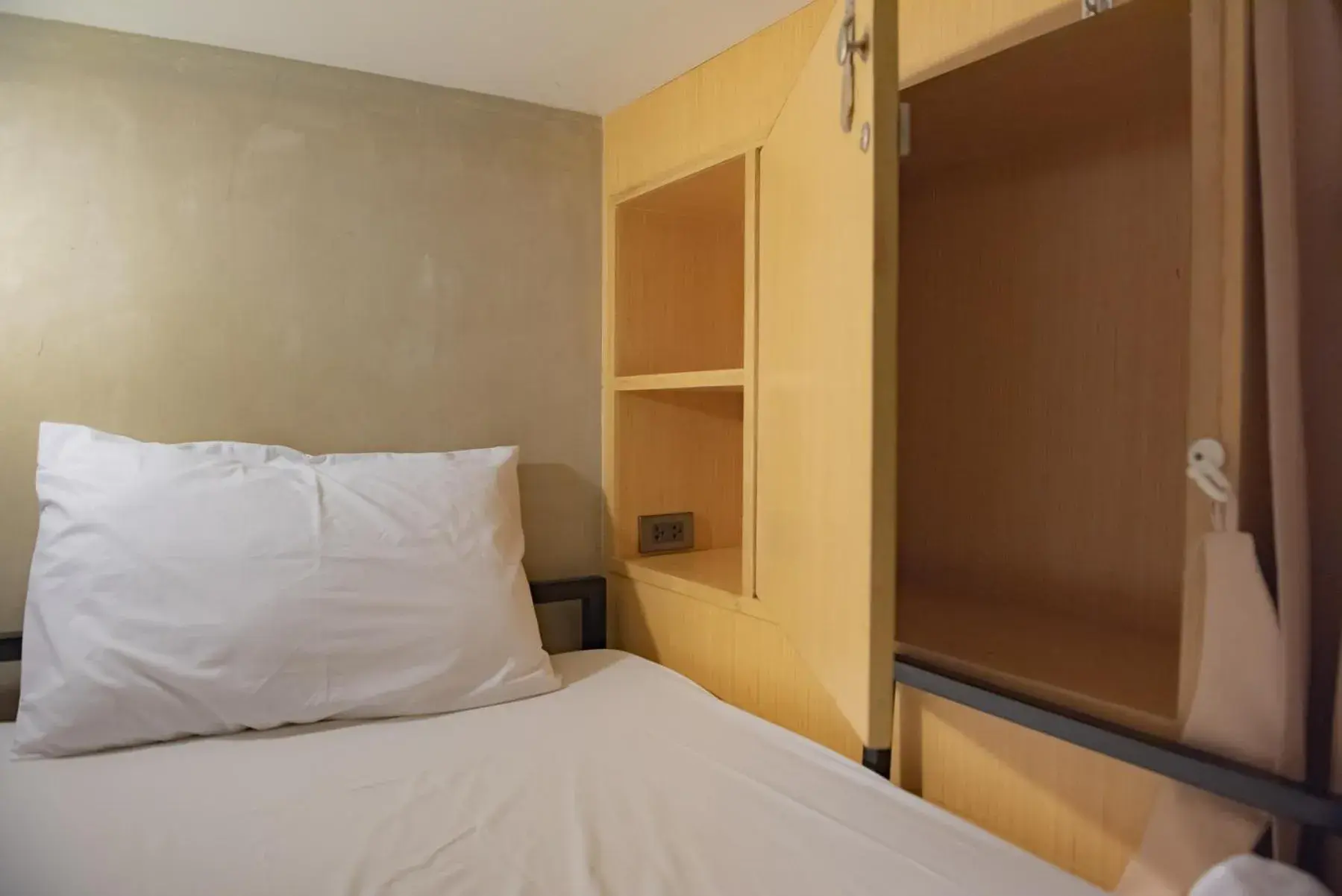bunk bed, Bed in Cazz Hostel