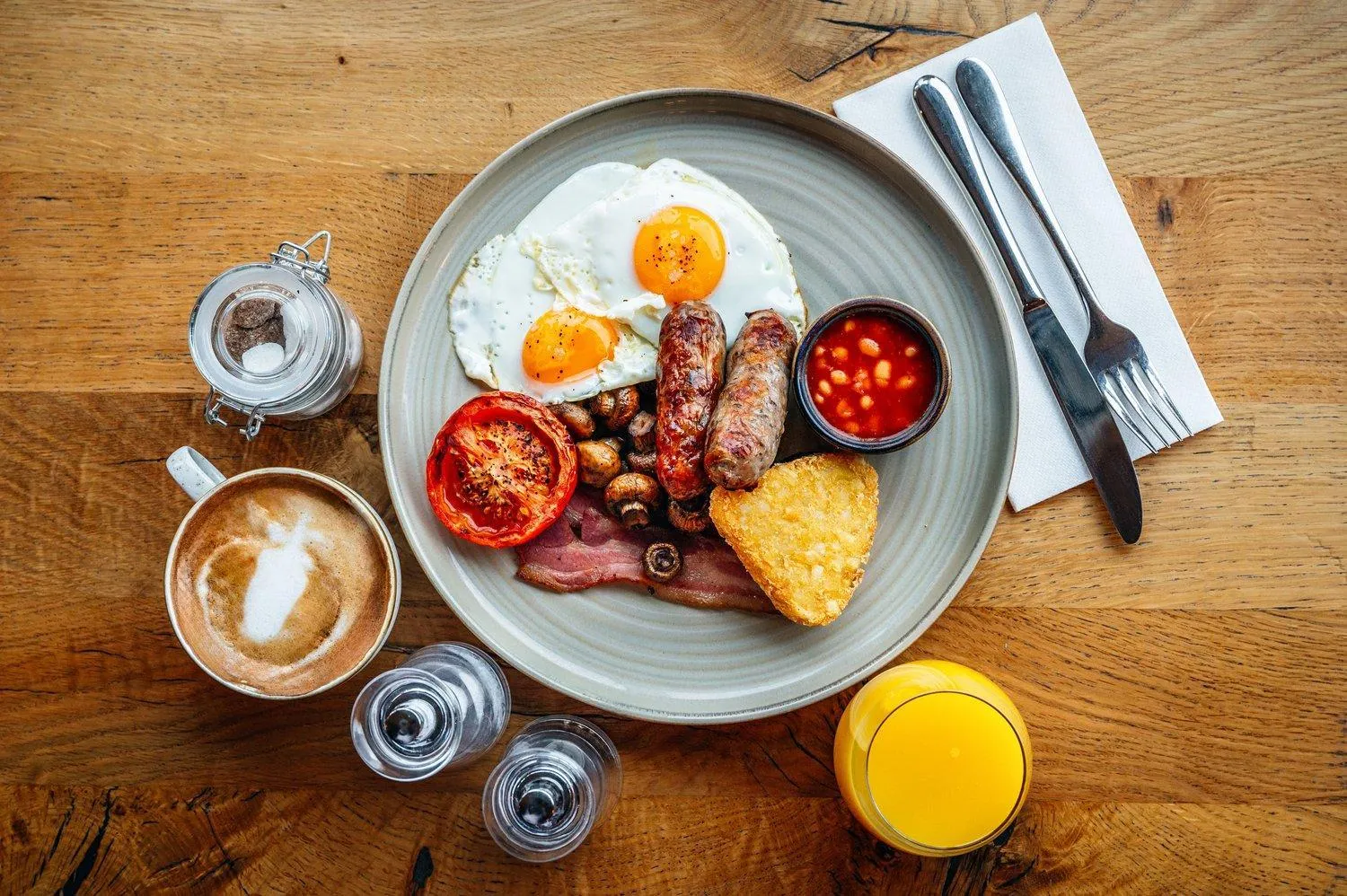 Breakfast in Crown & Punchbowl