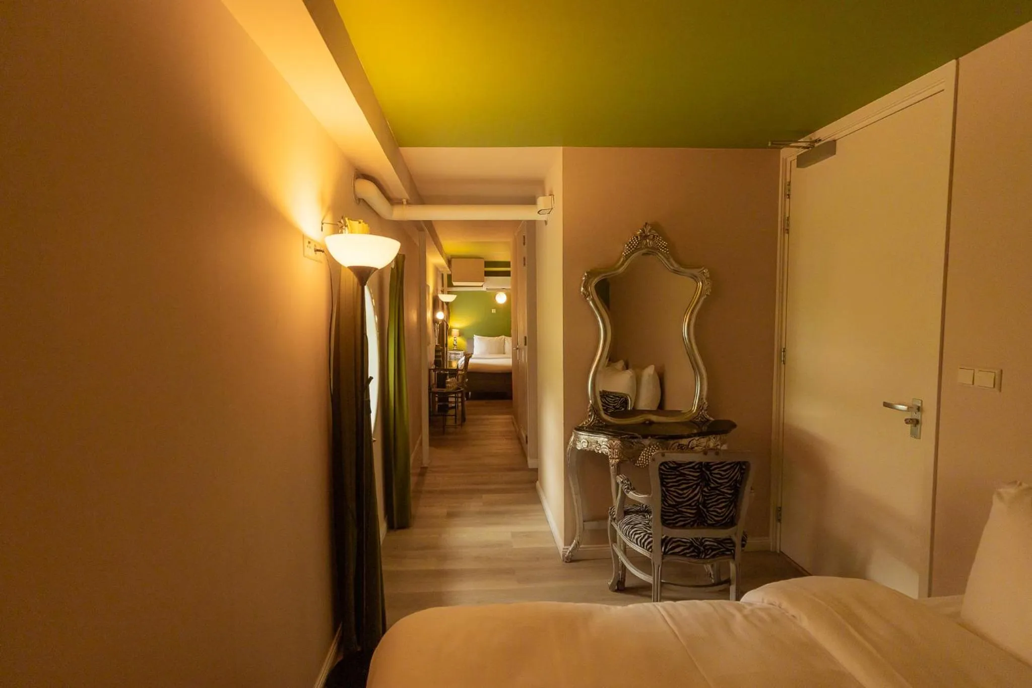 Bed in FLOATS by H2OTEL Rotterdam