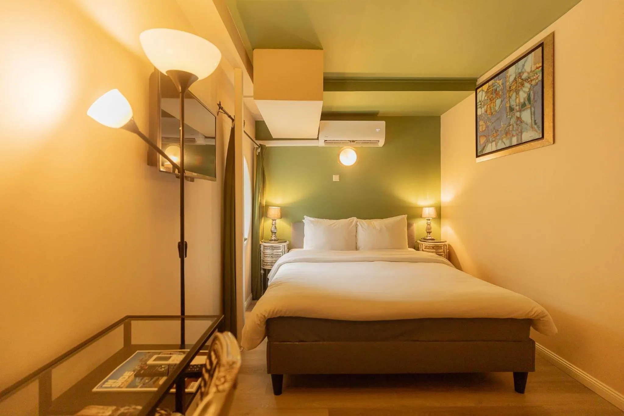 Bed in FLOATS by H2OTEL Rotterdam