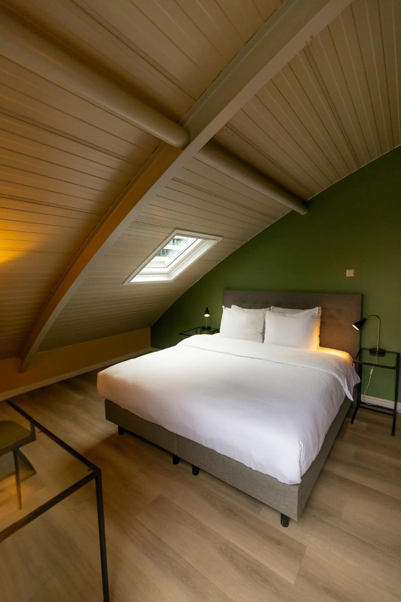 Bed in FLOATS by H2OTEL Rotterdam
