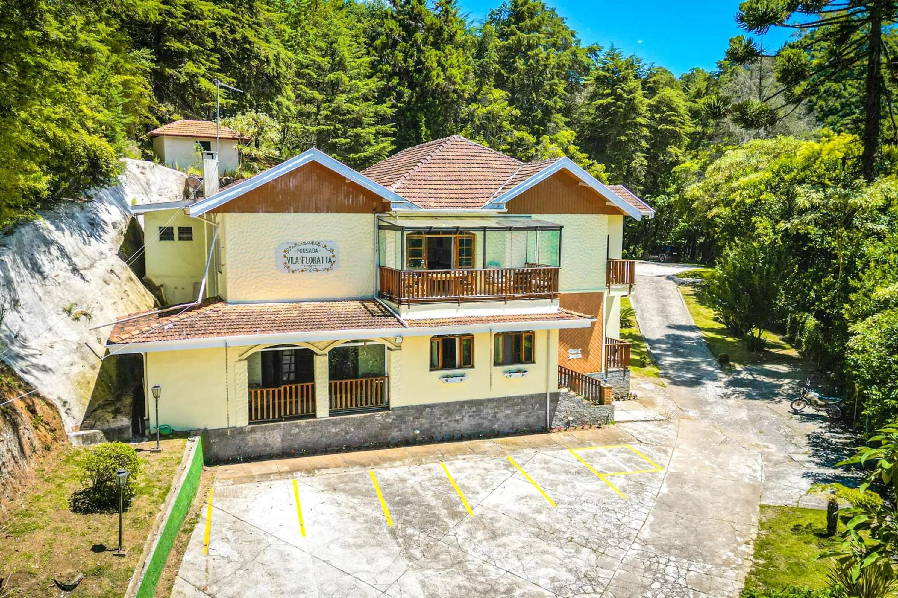 Property building in VELINN Pousada Vila Floratta