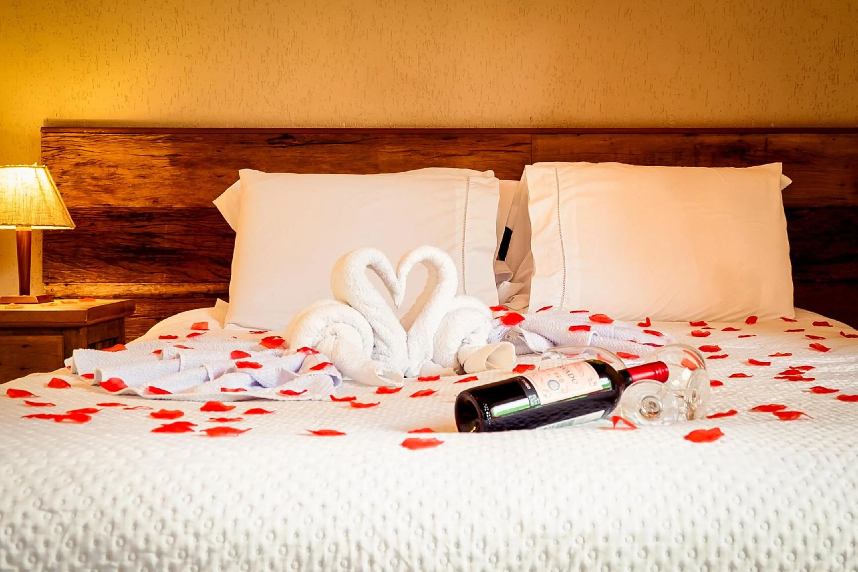 Decorative detail, Bed in VELINN Pousada Vila Floratta