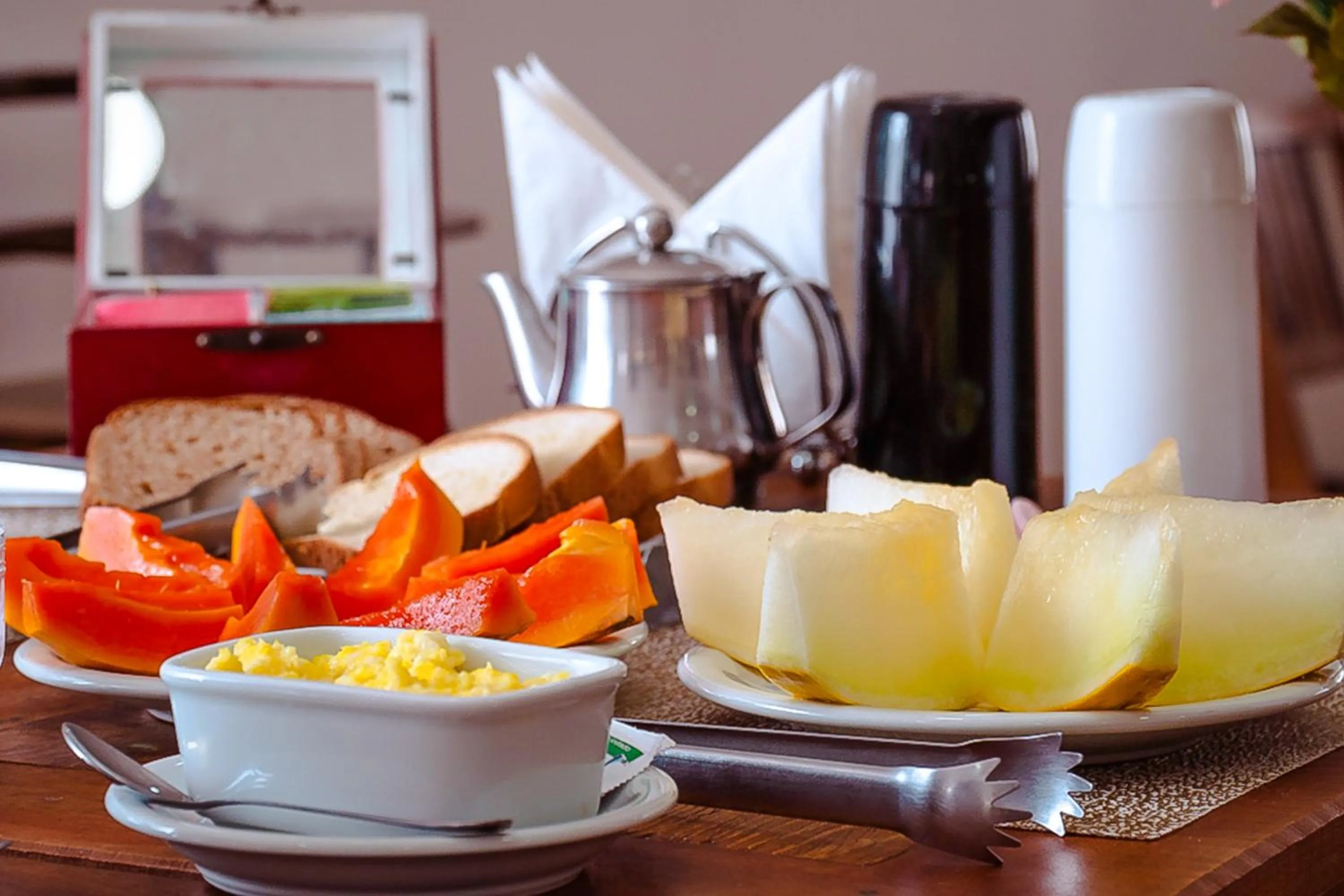 Food and drinks in VELINN Pousada Vila Floratta