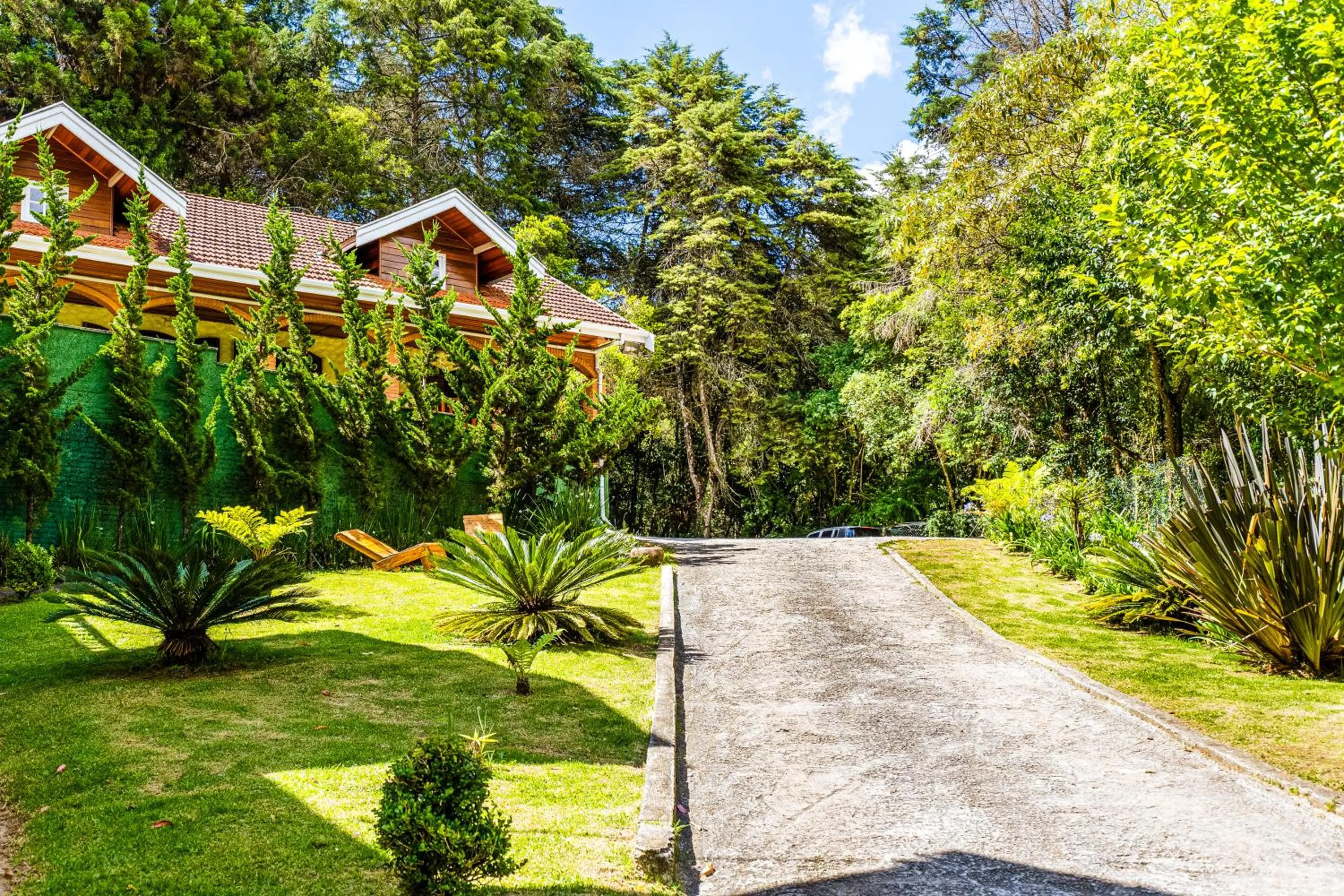 Property building in VELINN Pousada Vila Floratta