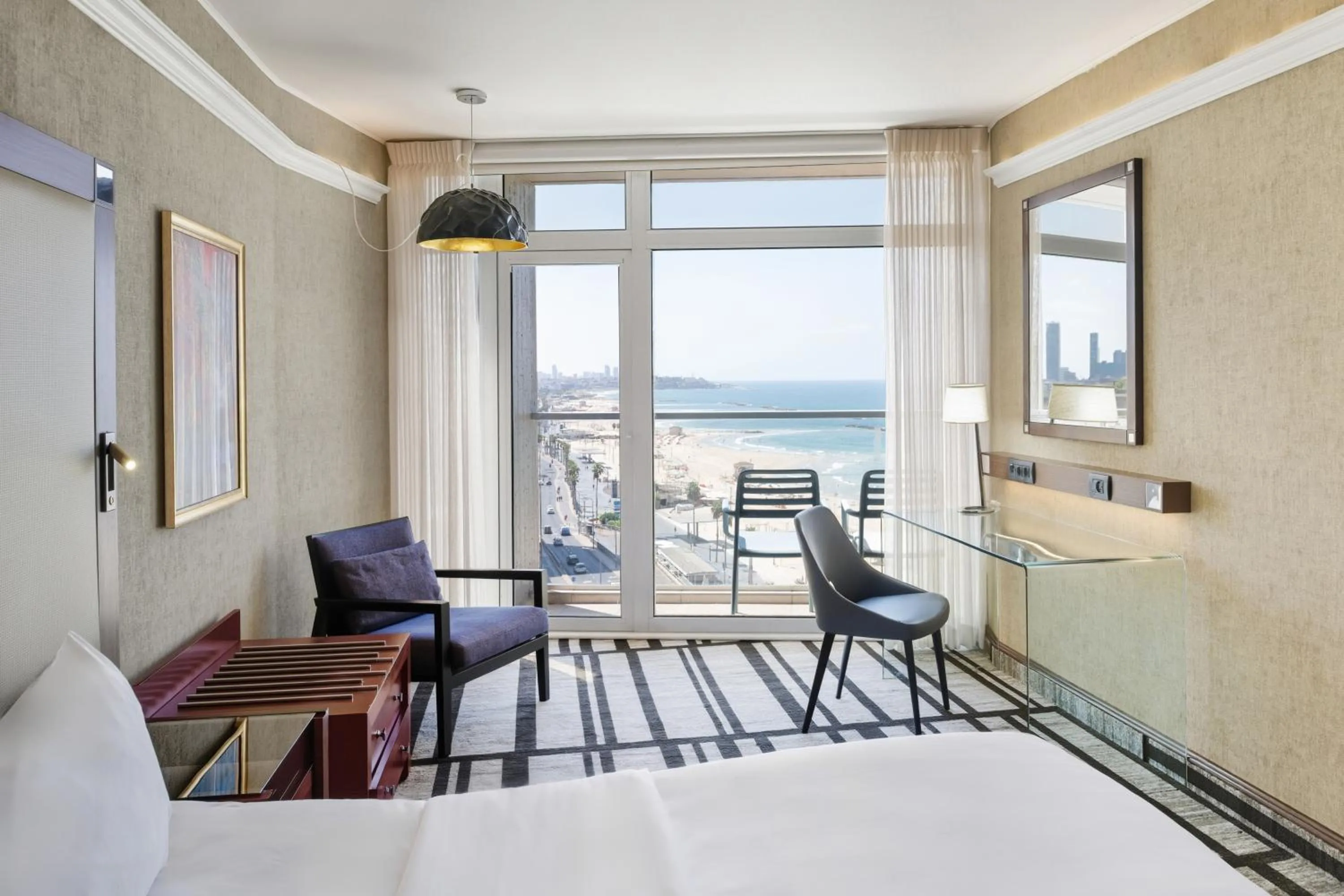 View (from property/room), Bed in Renaissance Tel Aviv Hotel
