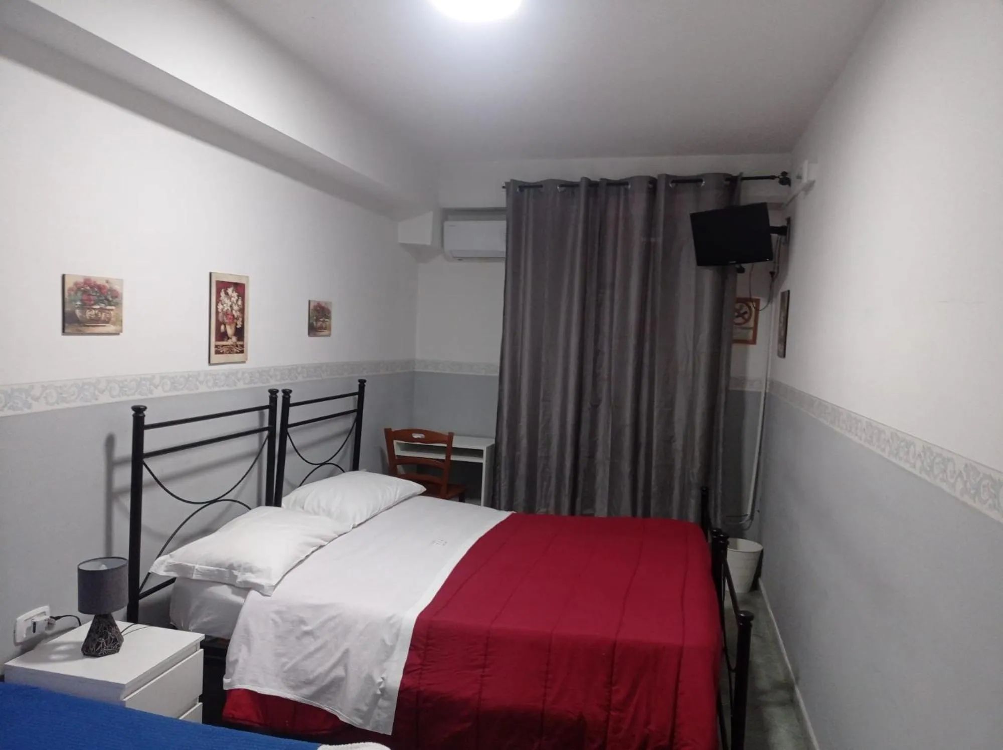 Bedroom, Bed in Hotel Alloggio Del Conte