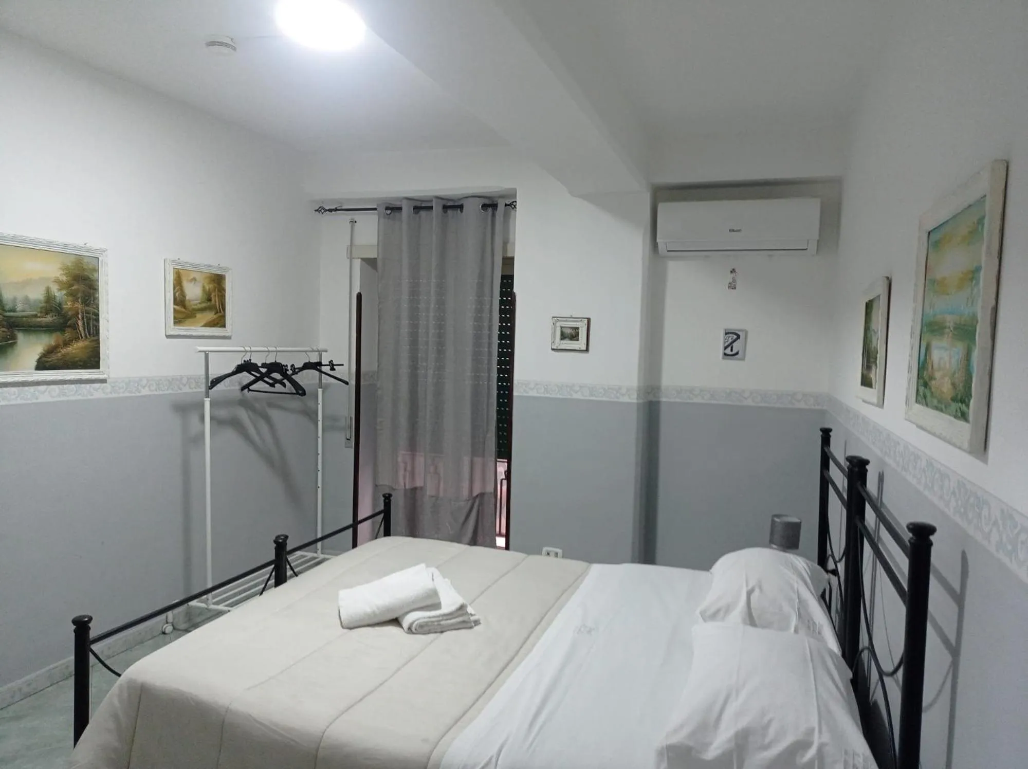 Bedroom, Bed in Hotel Alloggio Del Conte