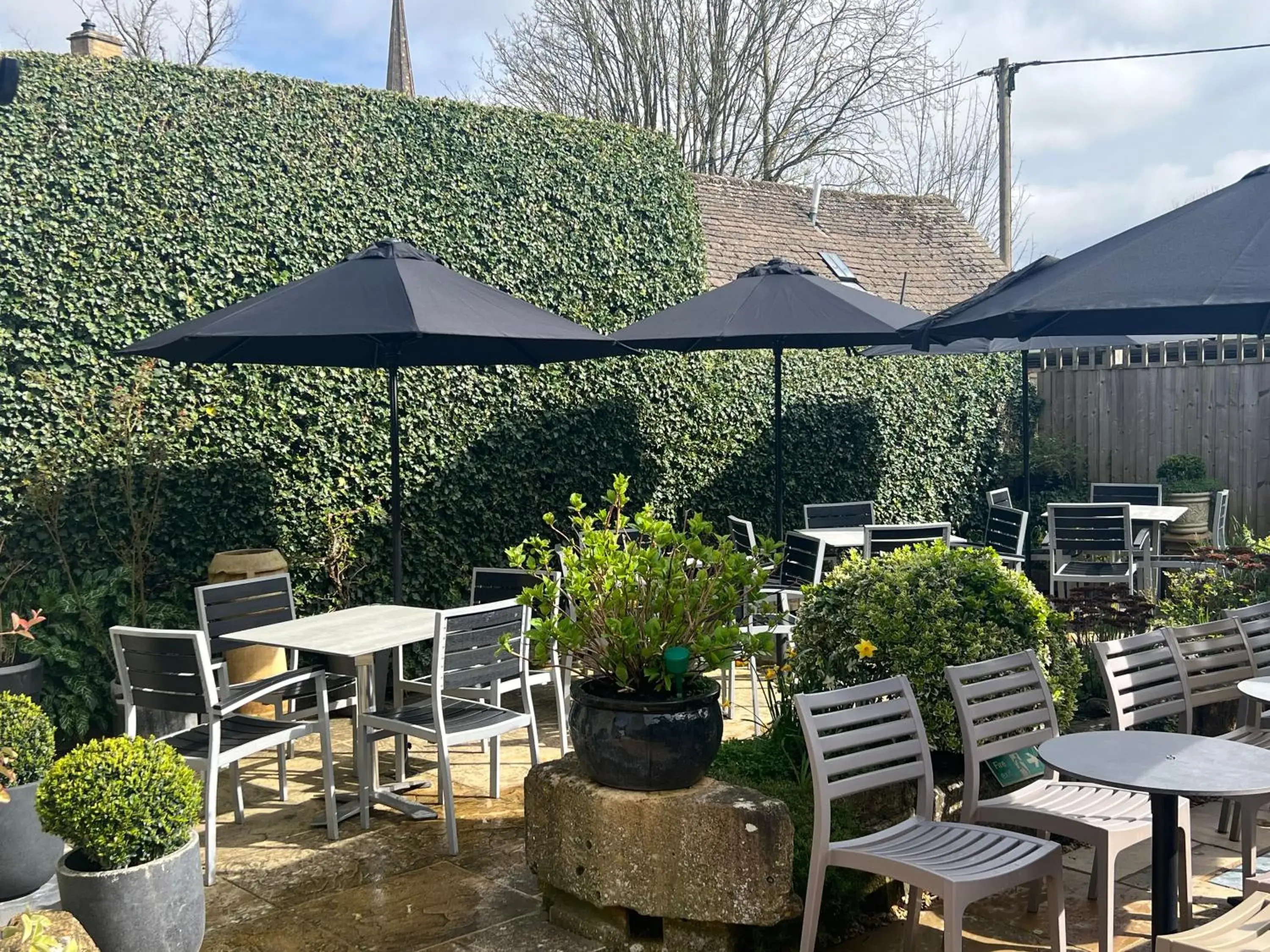 Property building in Priory Tearooms Burford with Rooms Property building in Priory Tearooms Burford with Rooms