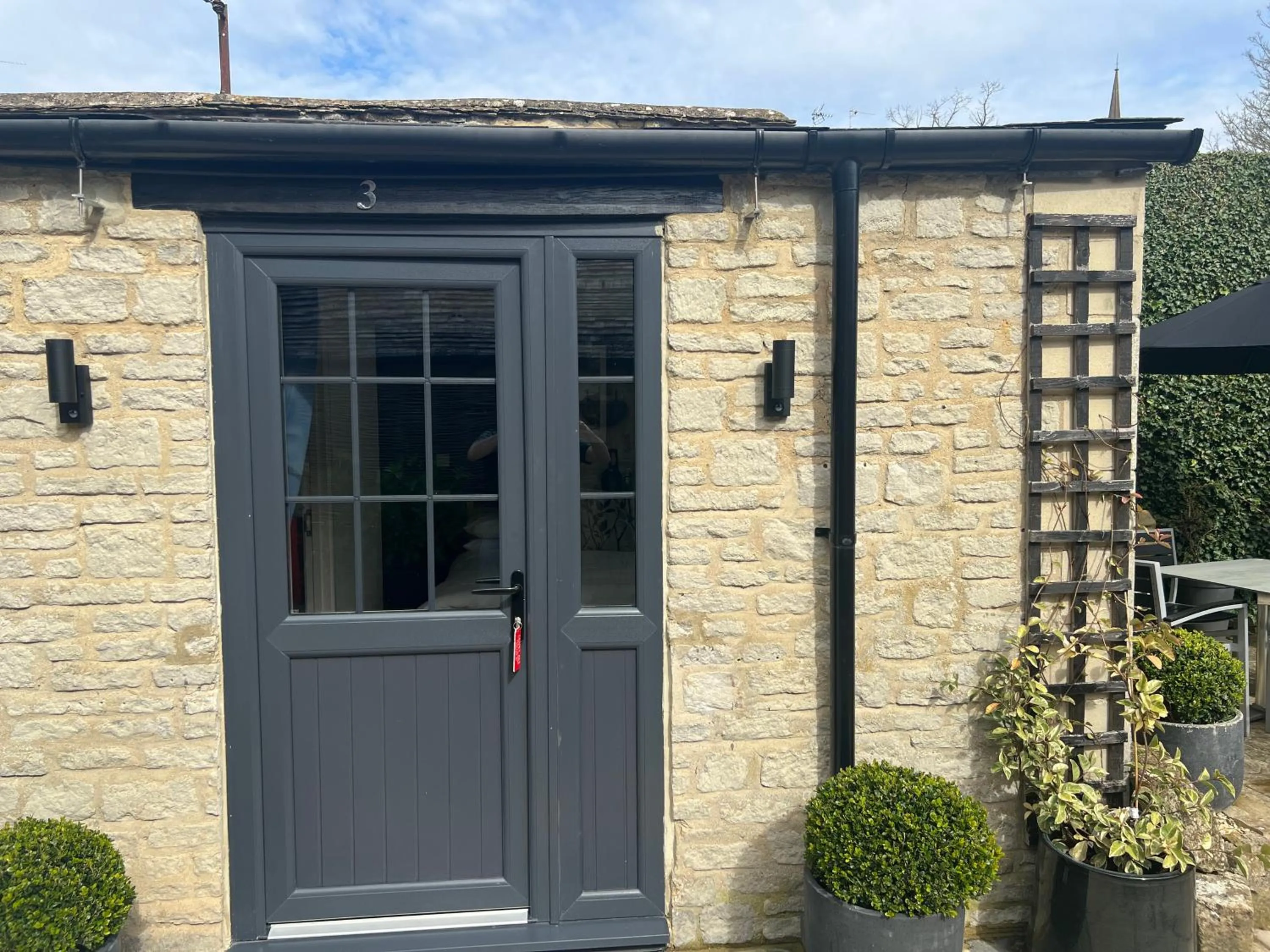 Property building in Priory Tearooms Burford with Rooms